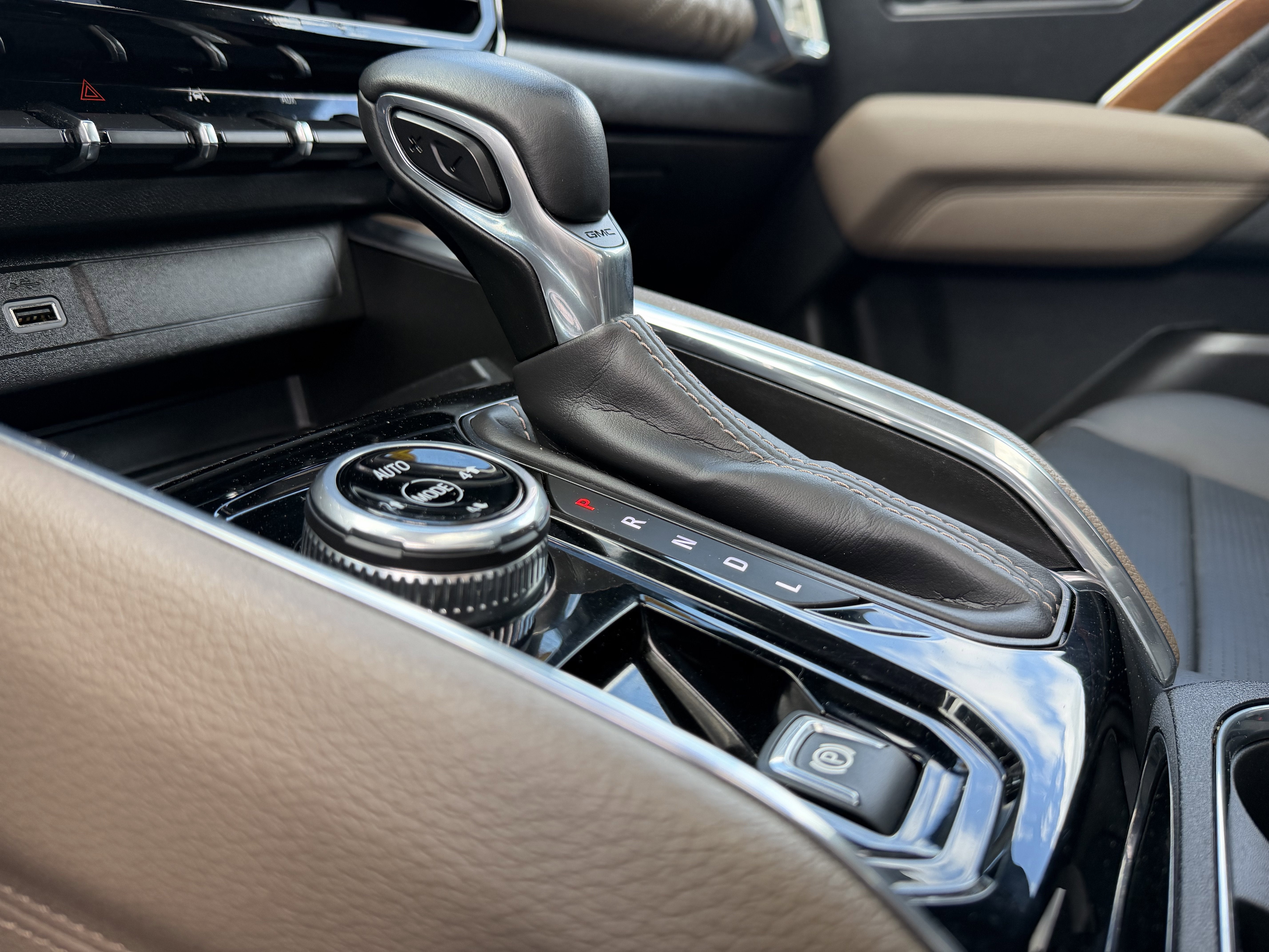 2025 GMC Canyon Denali