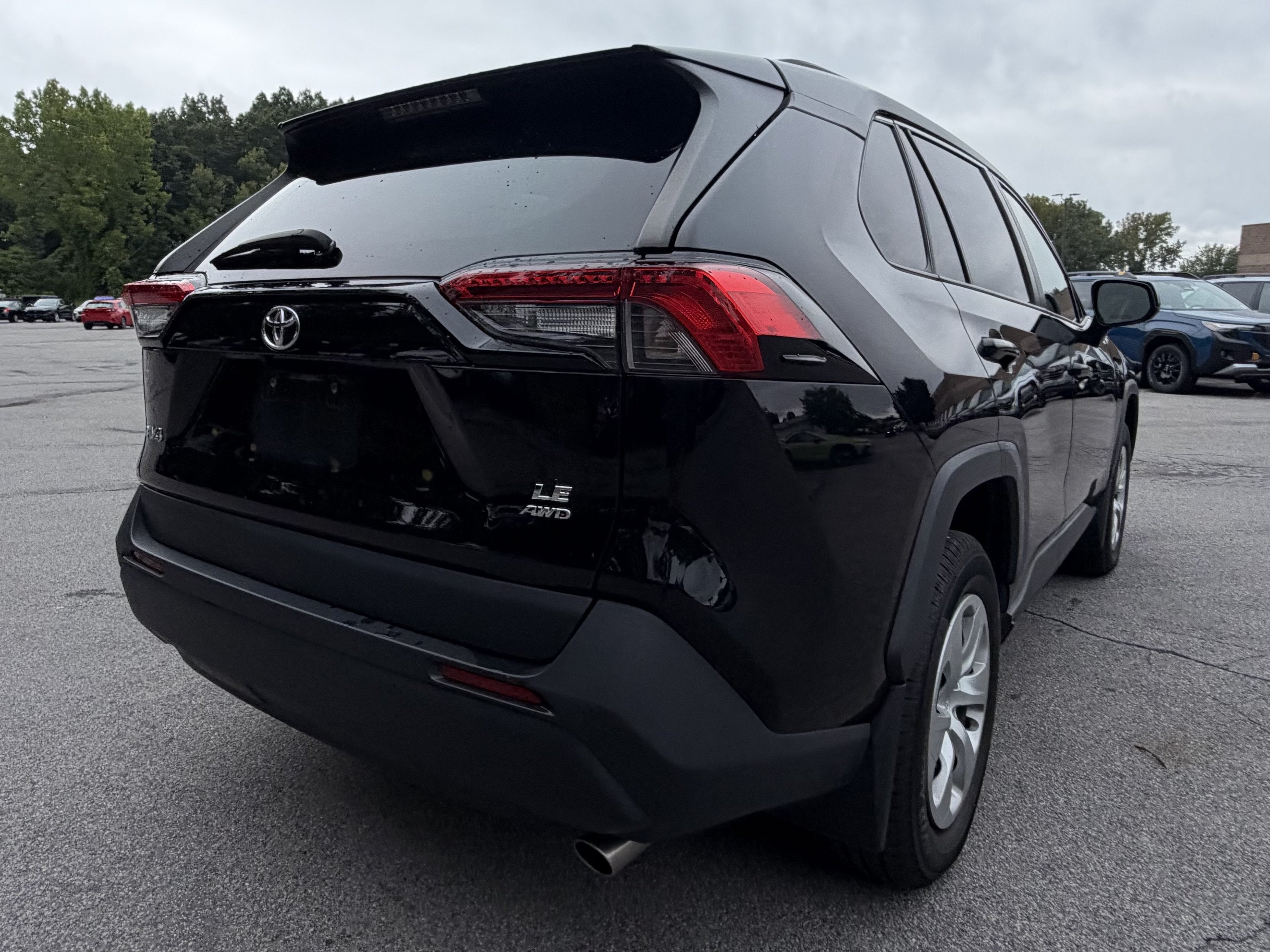 2020 Toyota RAV4 LE
