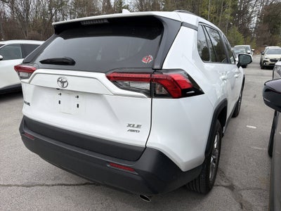 2022 Toyota RAV4 XLE