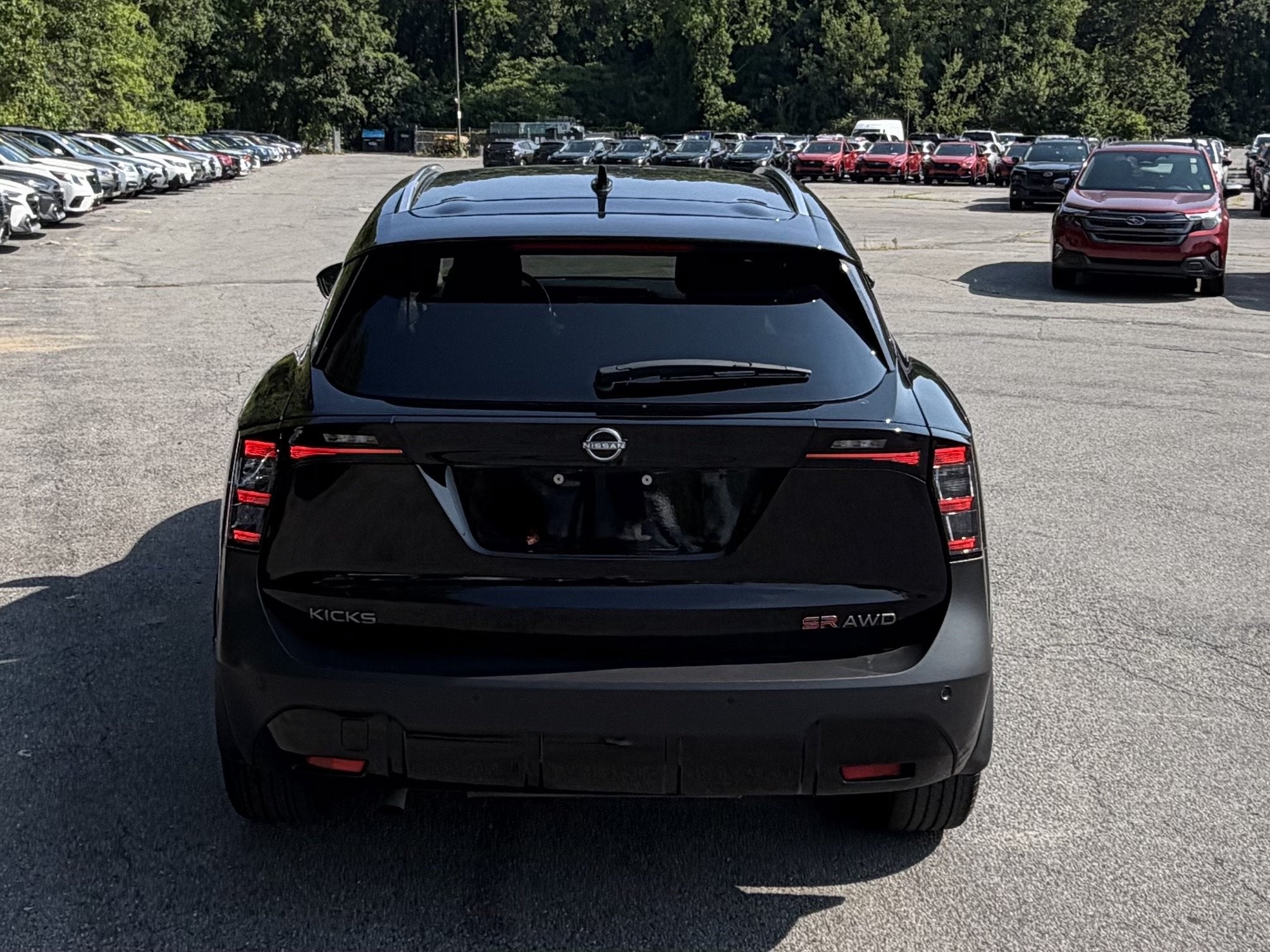 2025 Nissan Kicks SR