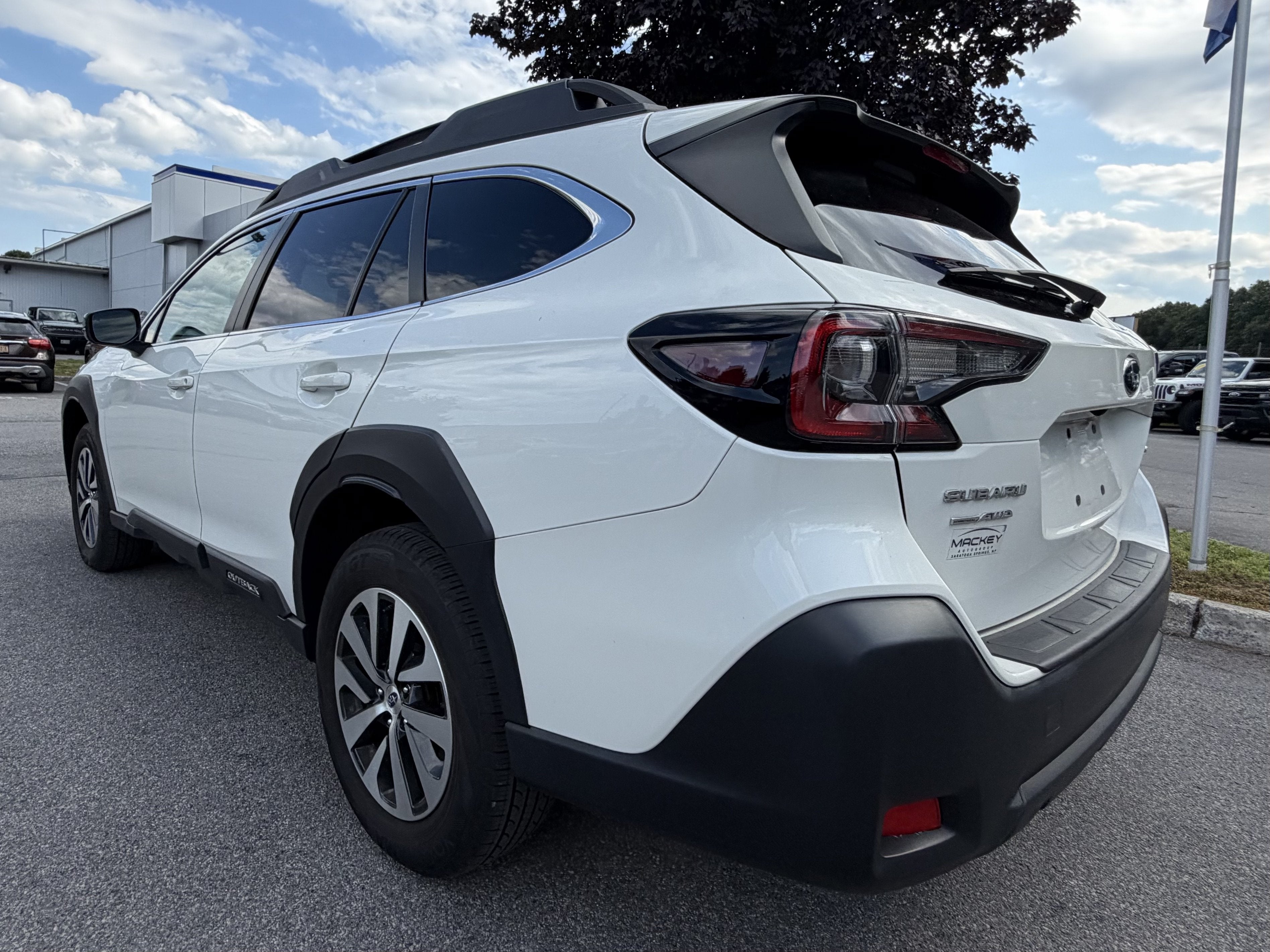 2024 Subaru Outback Premium
