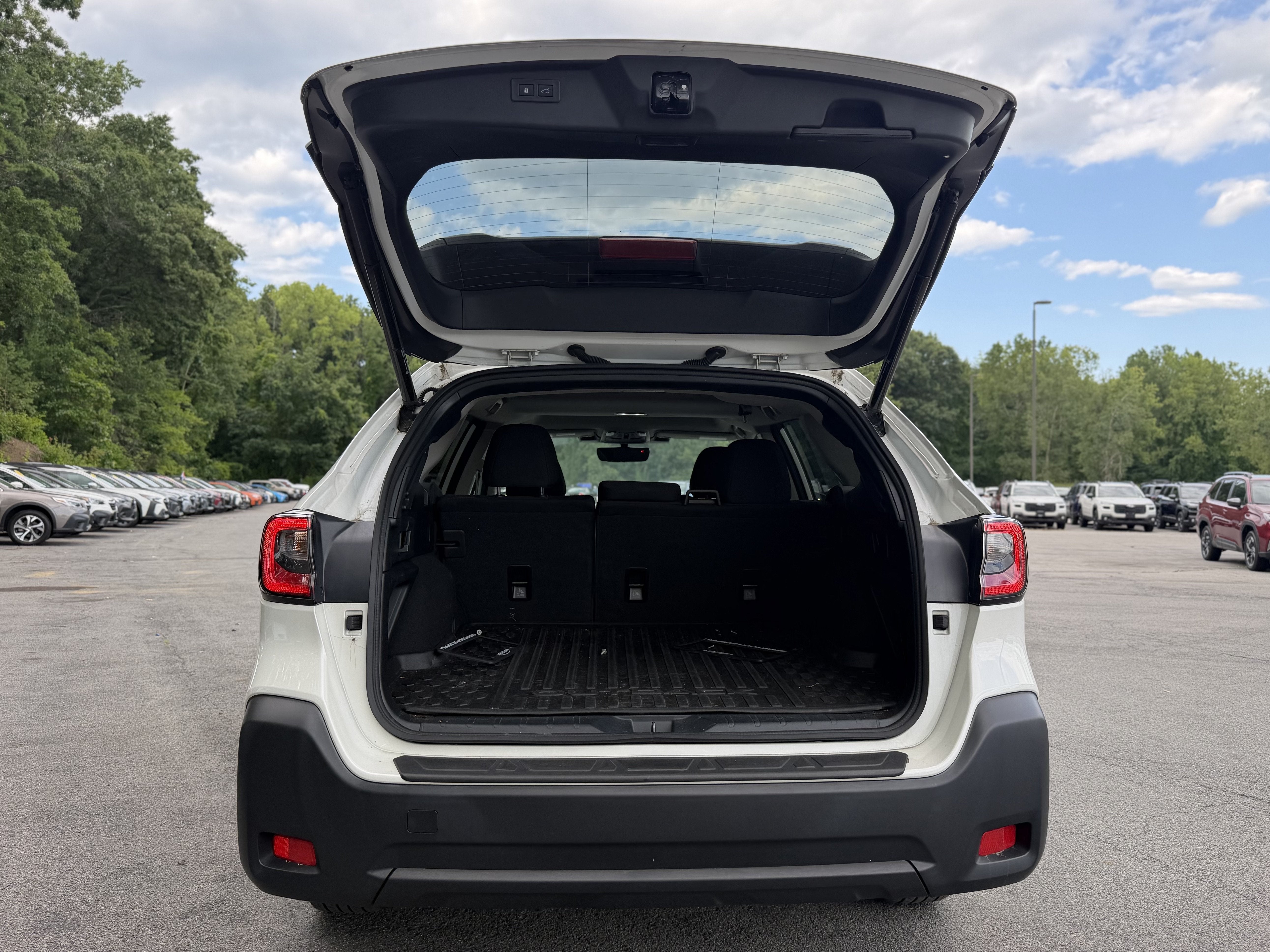 2024 Subaru Outback Premium