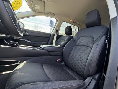 2022 Nissan Pathfinder S