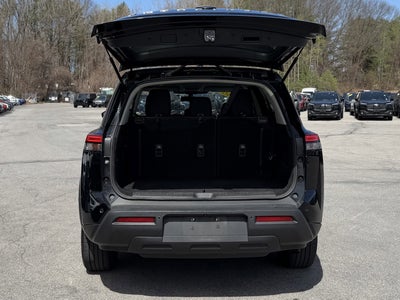 2022 Nissan Pathfinder S