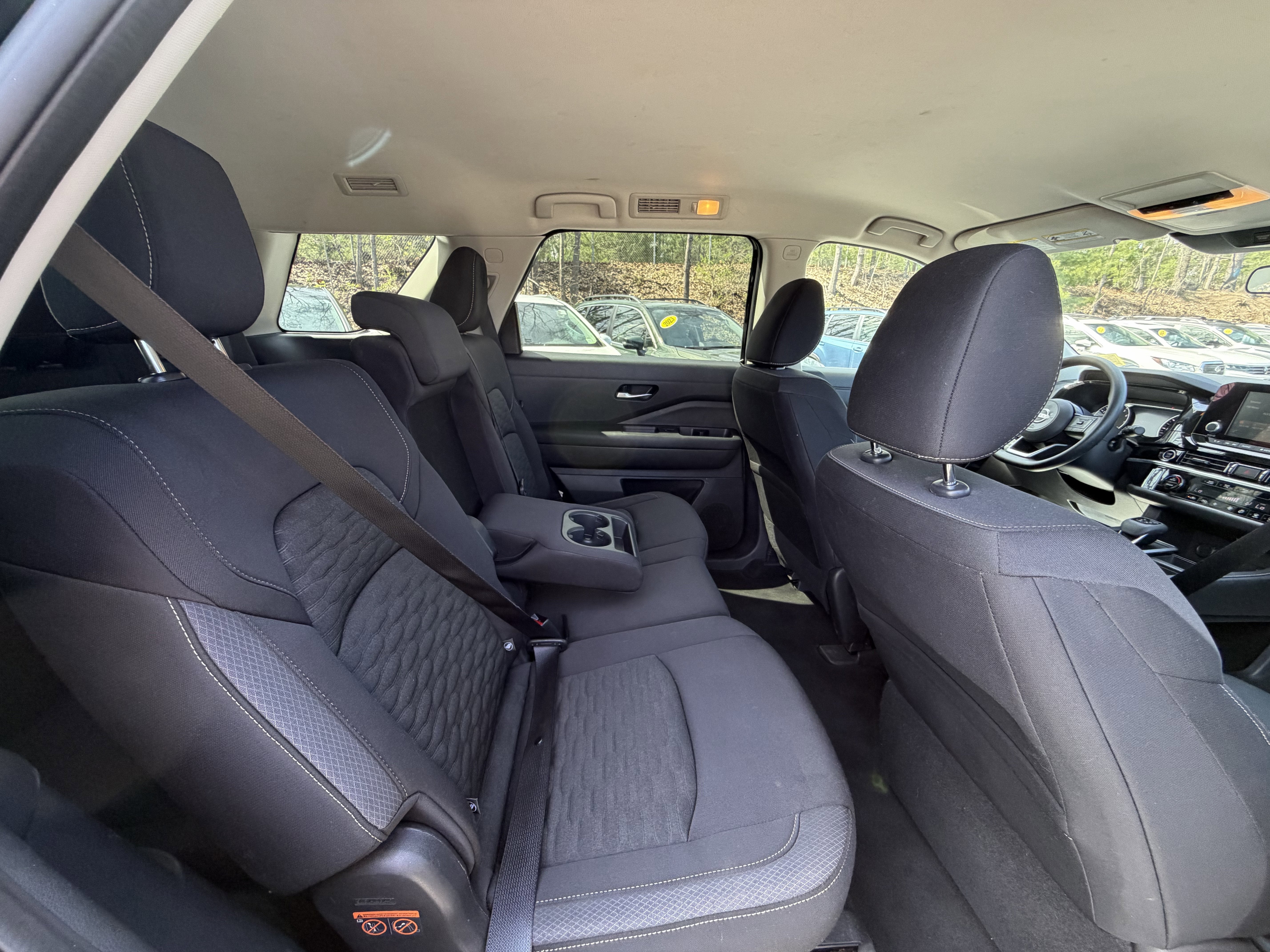 2022 Nissan Pathfinder S