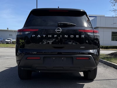 2022 Nissan Pathfinder S
