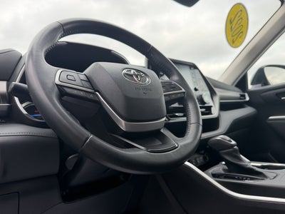 2022 Toyota Highlander Hybrid XLE