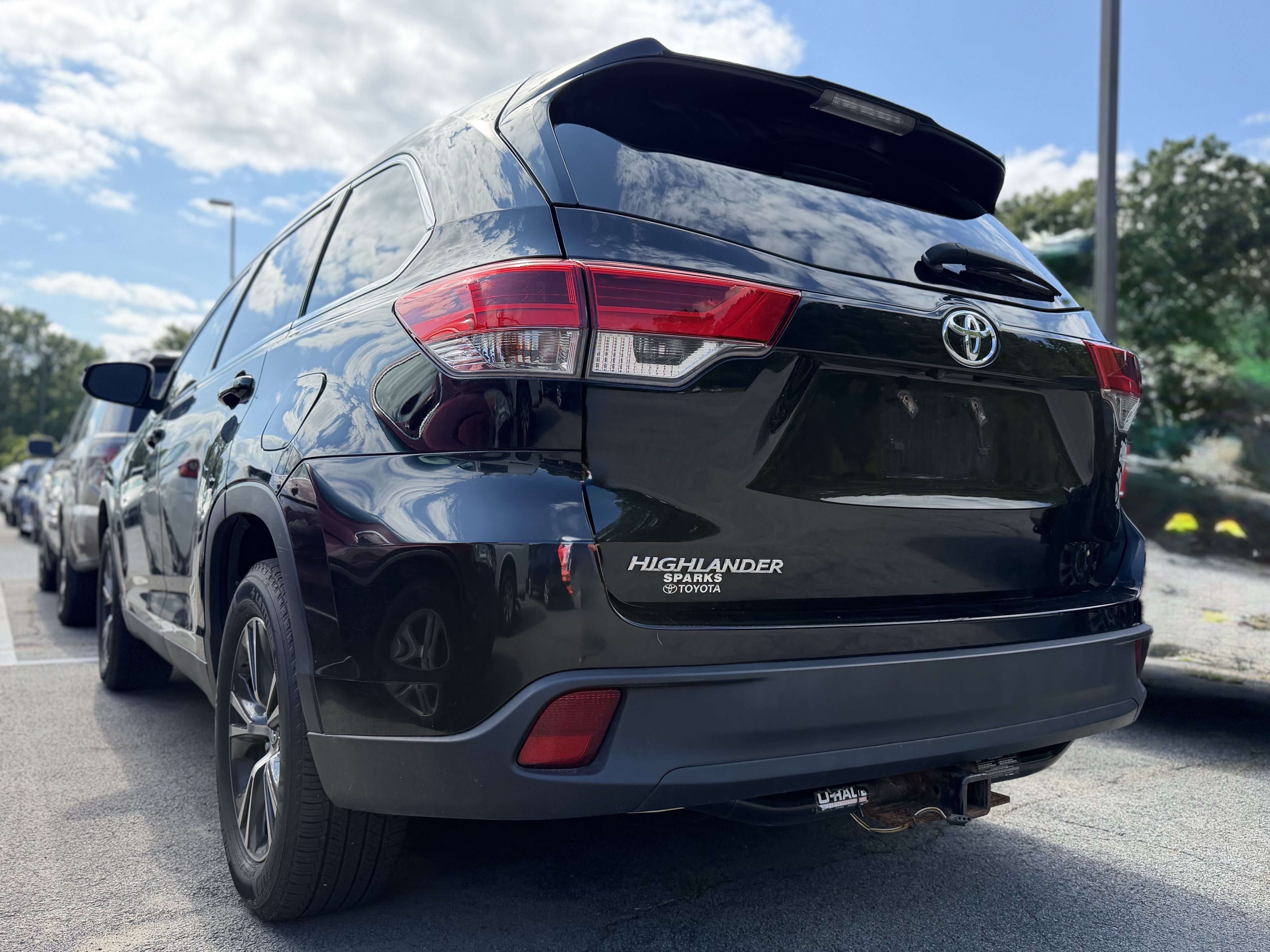 2019 Toyota Highlander LE