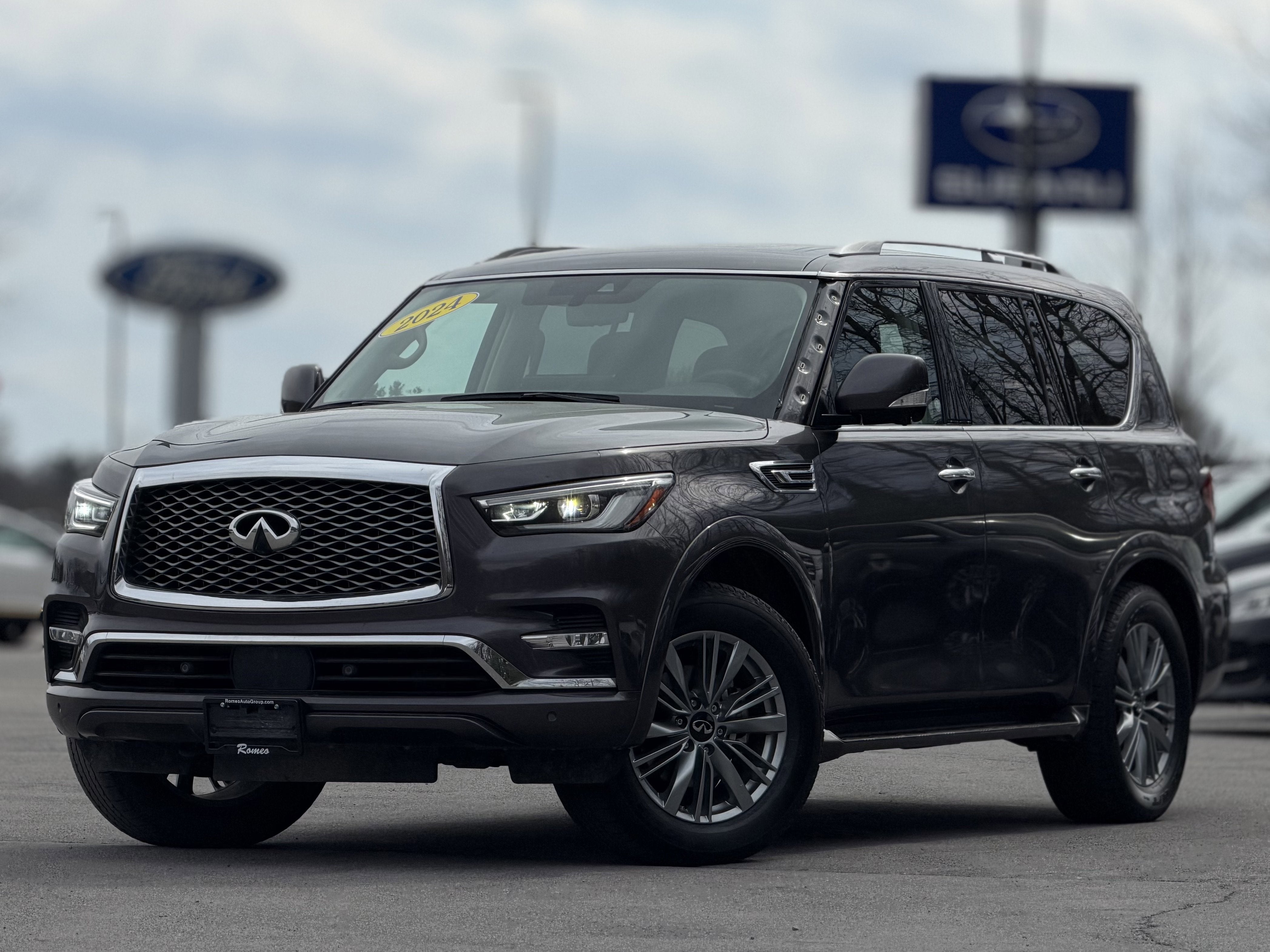 2024 INFINITI QX80 LUXE