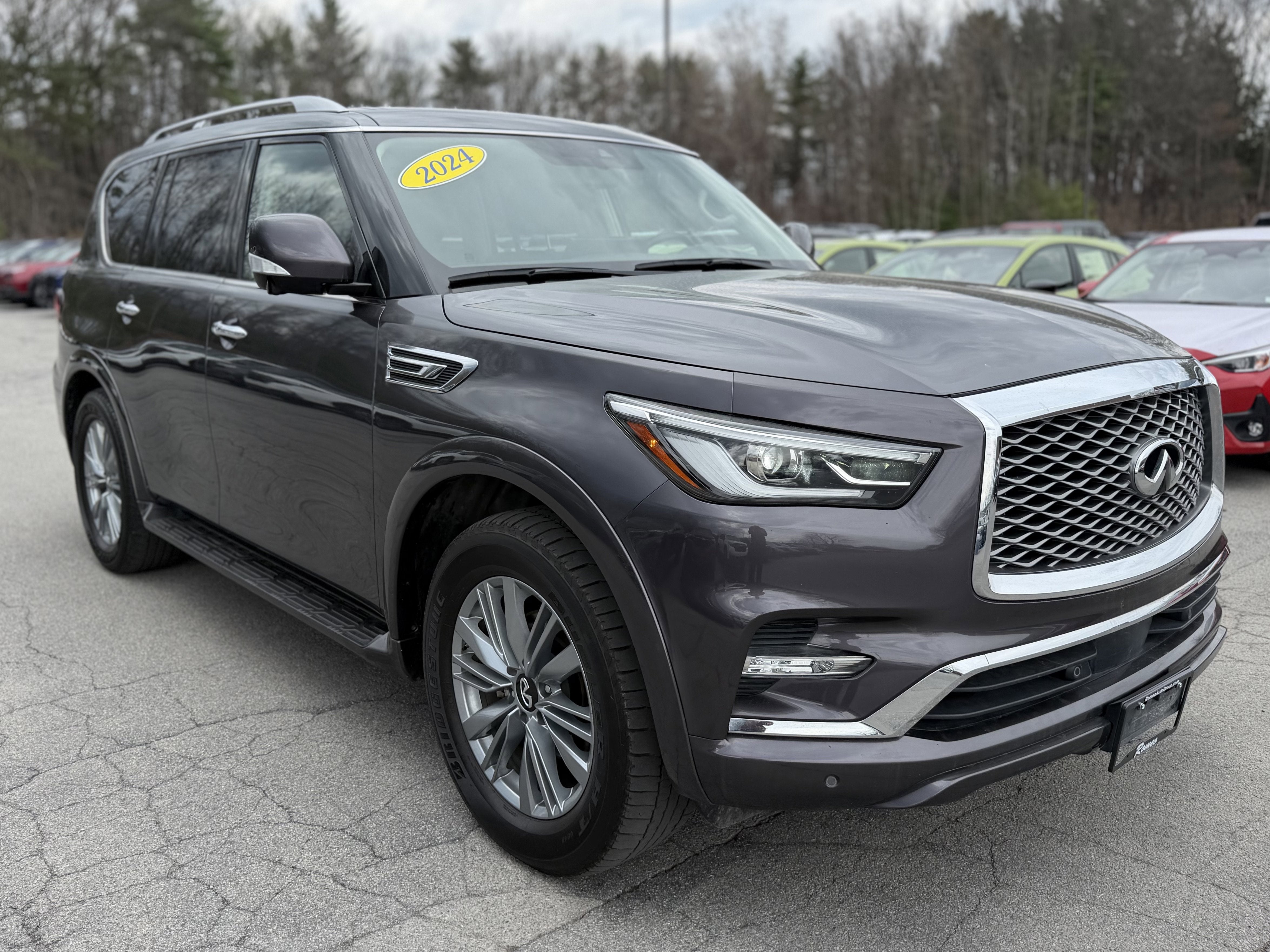 2024 INFINITI QX80 LUXE