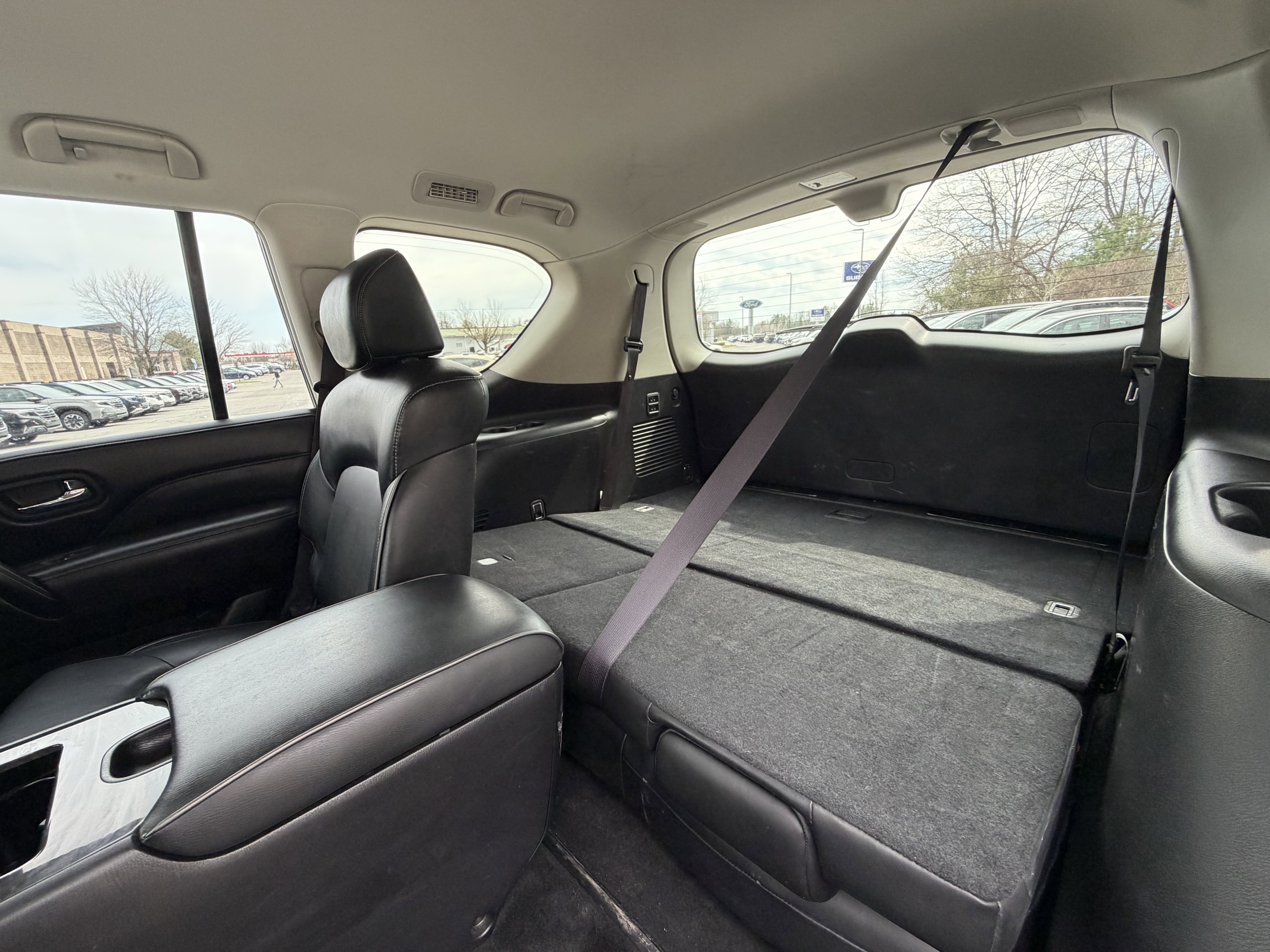 2024 INFINITI QX80 LUXE