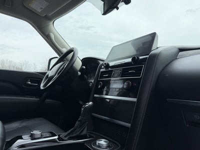 2024 INFINITI QX80 LUXE