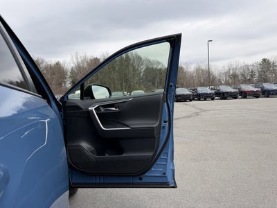 2025 Toyota RAV4 Hybrid XSE