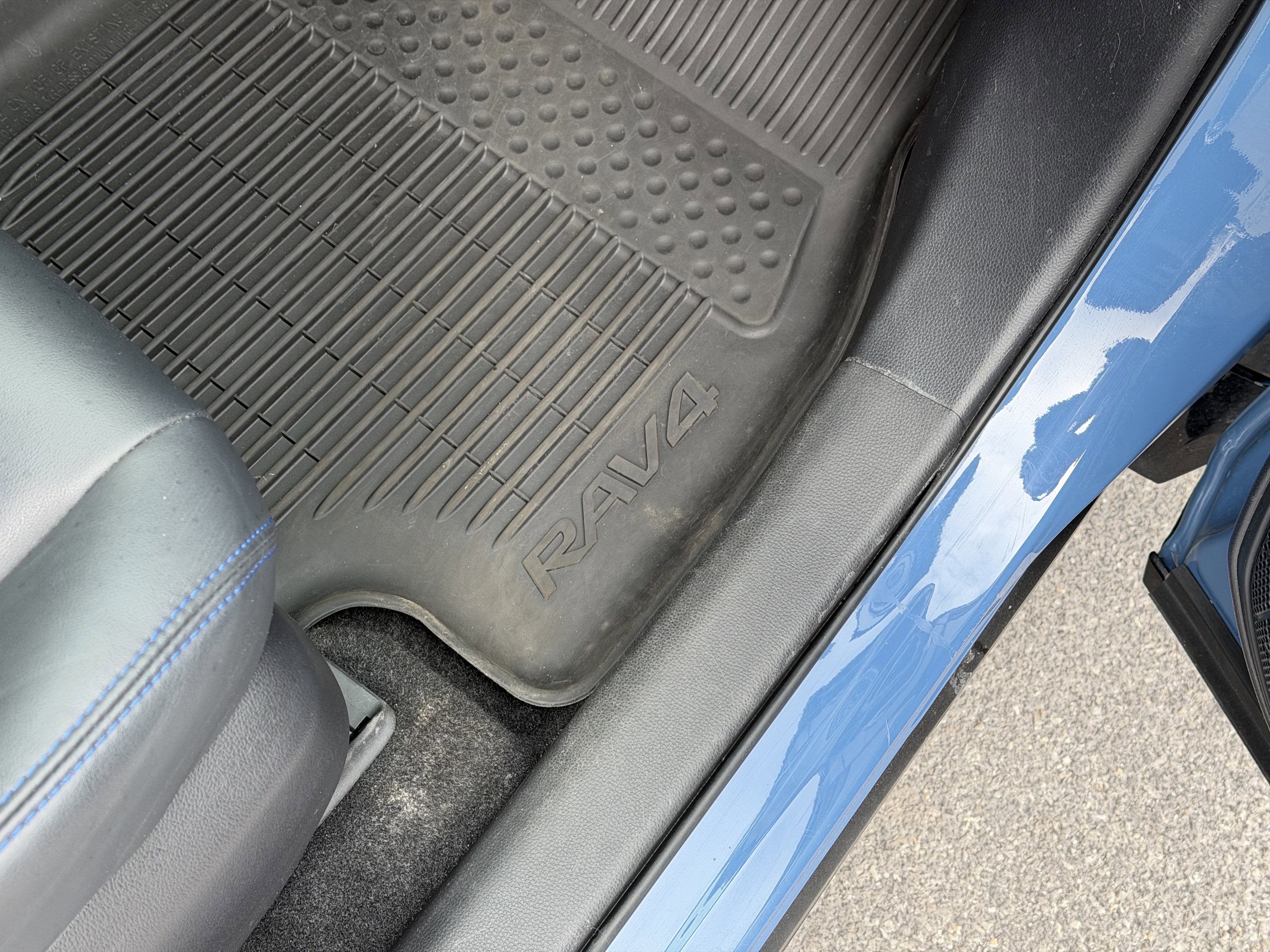 2025 Toyota RAV4 Hybrid XSE