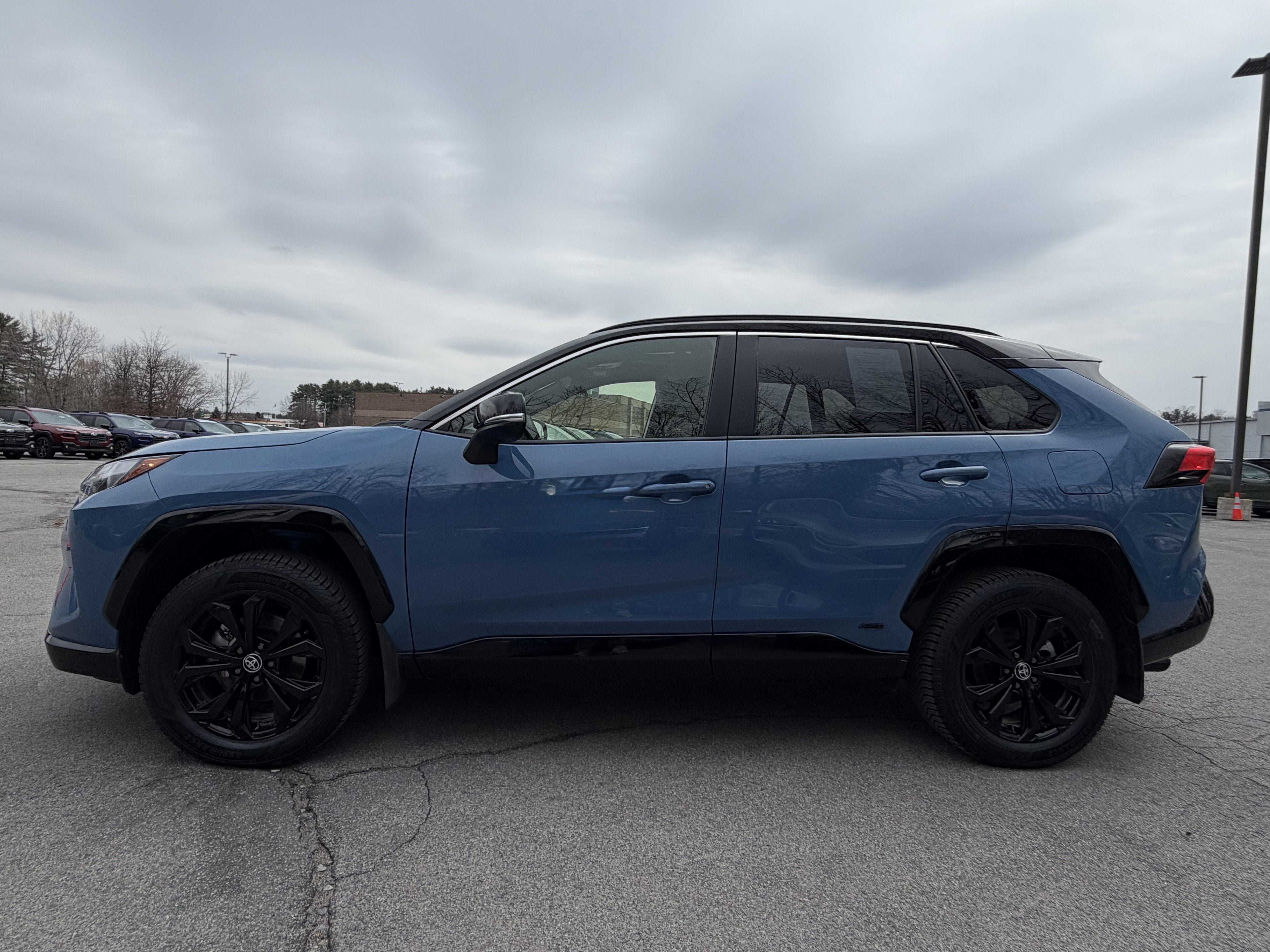 2025 Toyota RAV4 Hybrid XSE