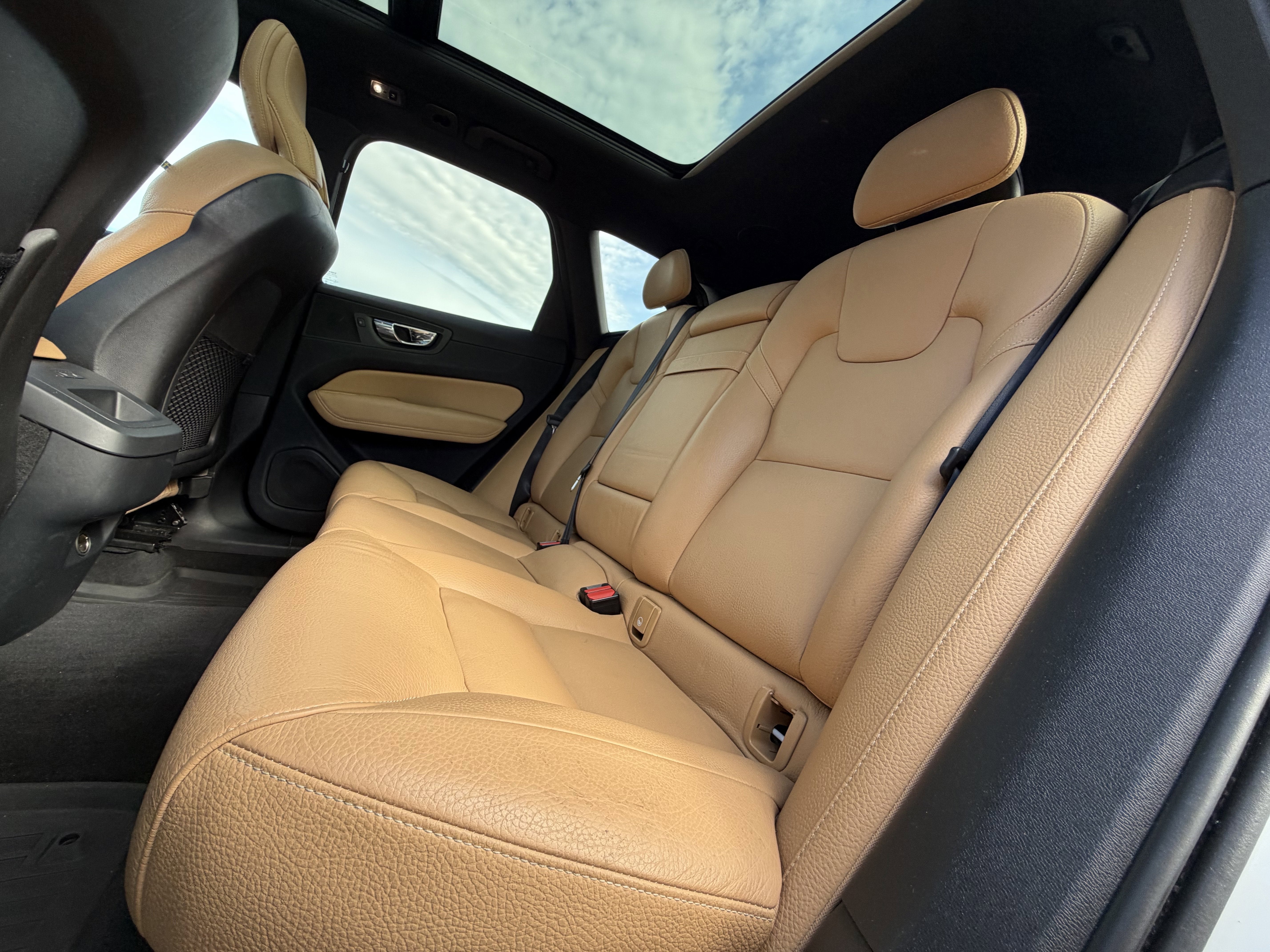 2019 Volvo XC60 T6 Momentum