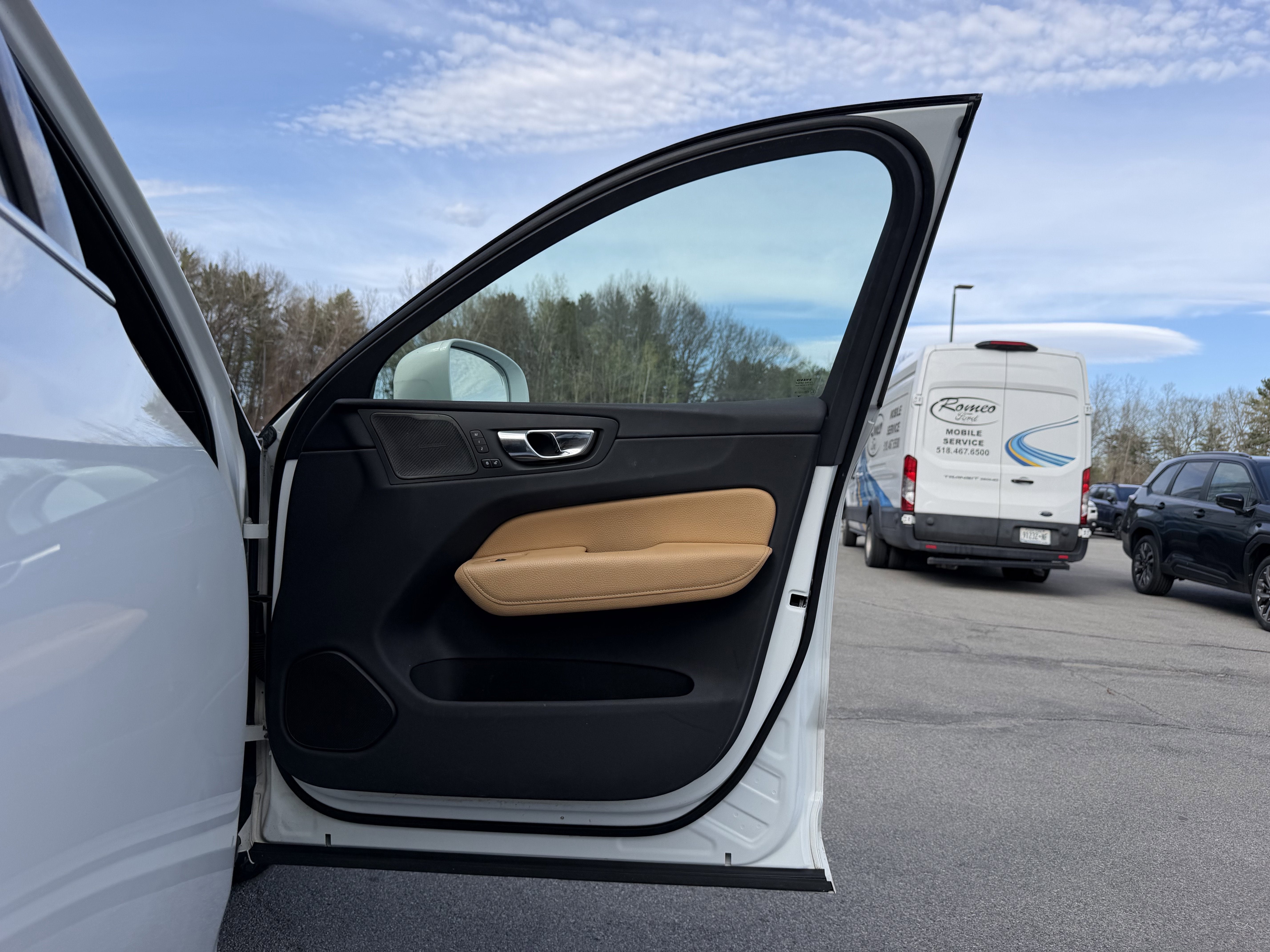 2019 Volvo XC60 T6 Momentum