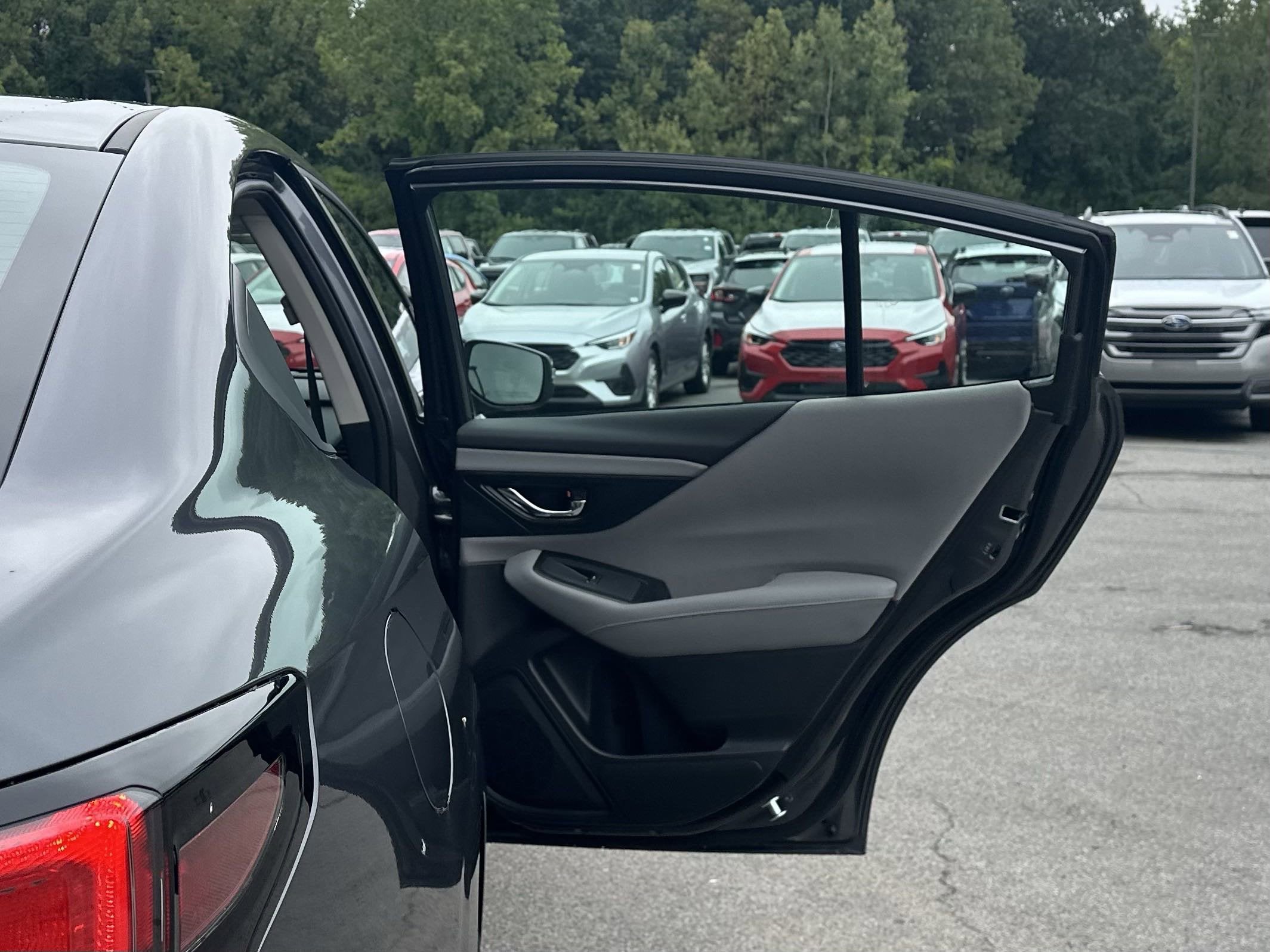 2025 Subaru LEGACY Premium