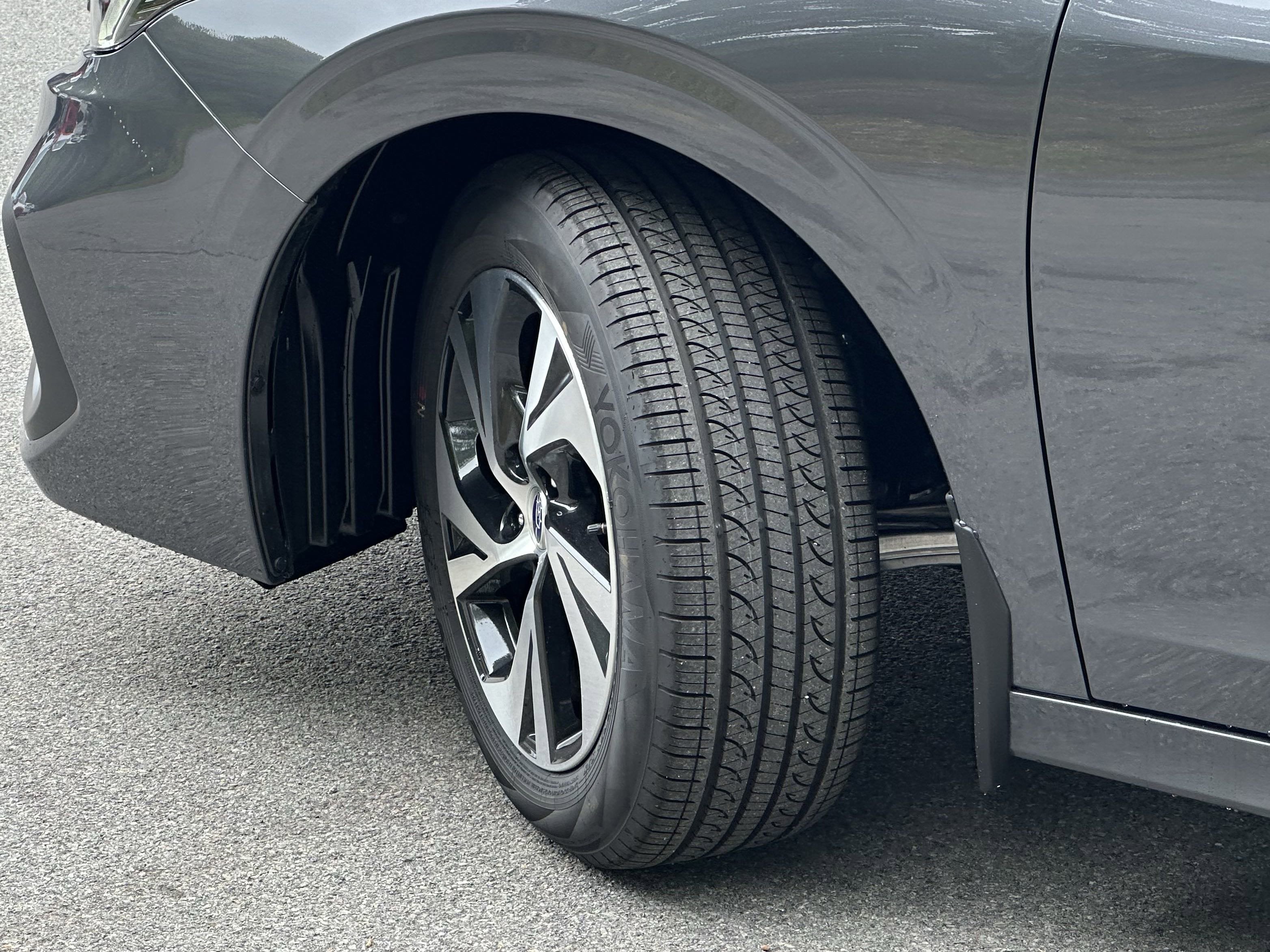 2025 Subaru LEGACY Premium