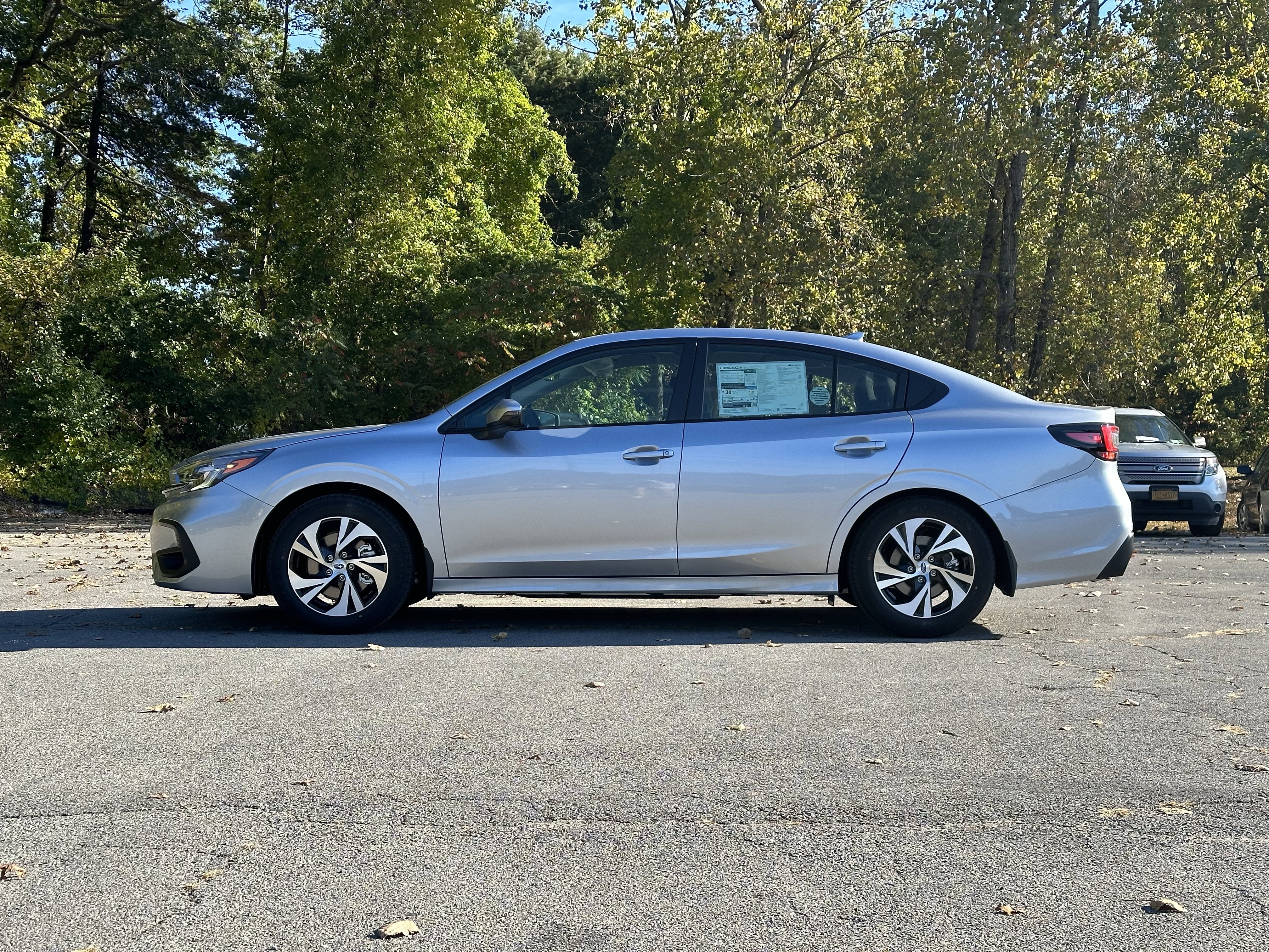 2025 Subaru LEGACY Limited