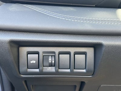 2025 Subaru LEGACY Limited