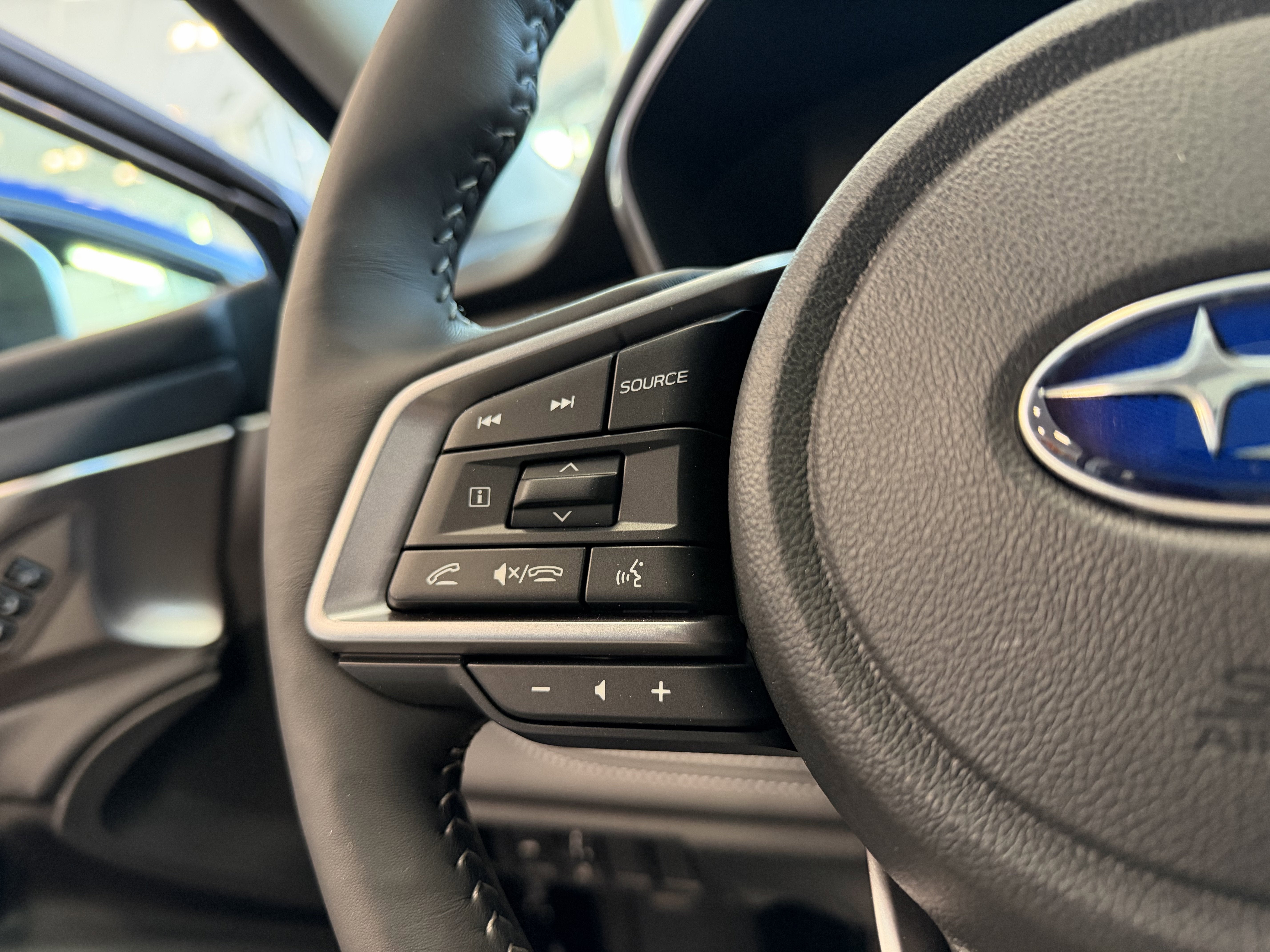 2025 Subaru LEGACY Touring XT