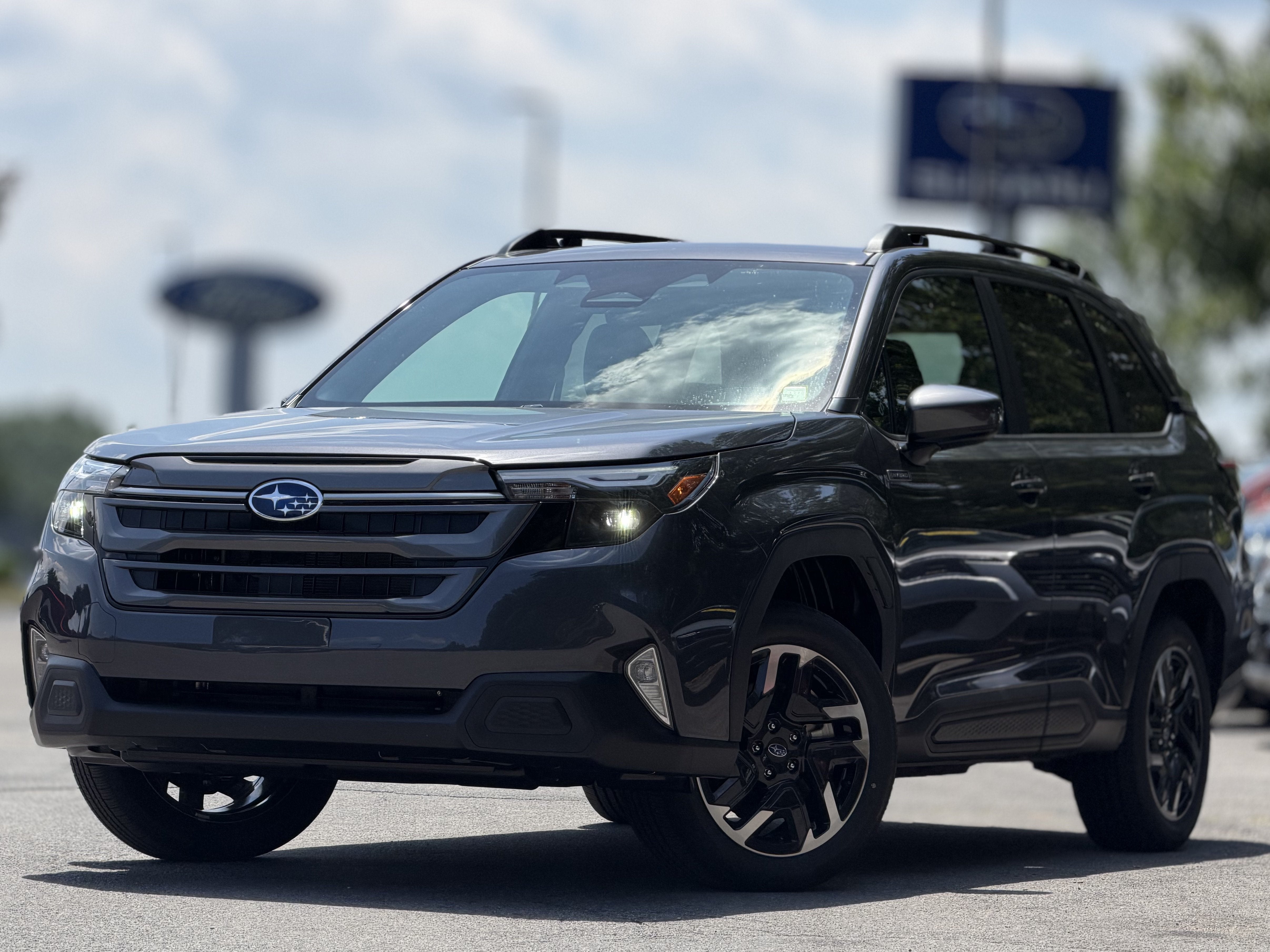 2026 Subaru FORESTER Premium Hybrid