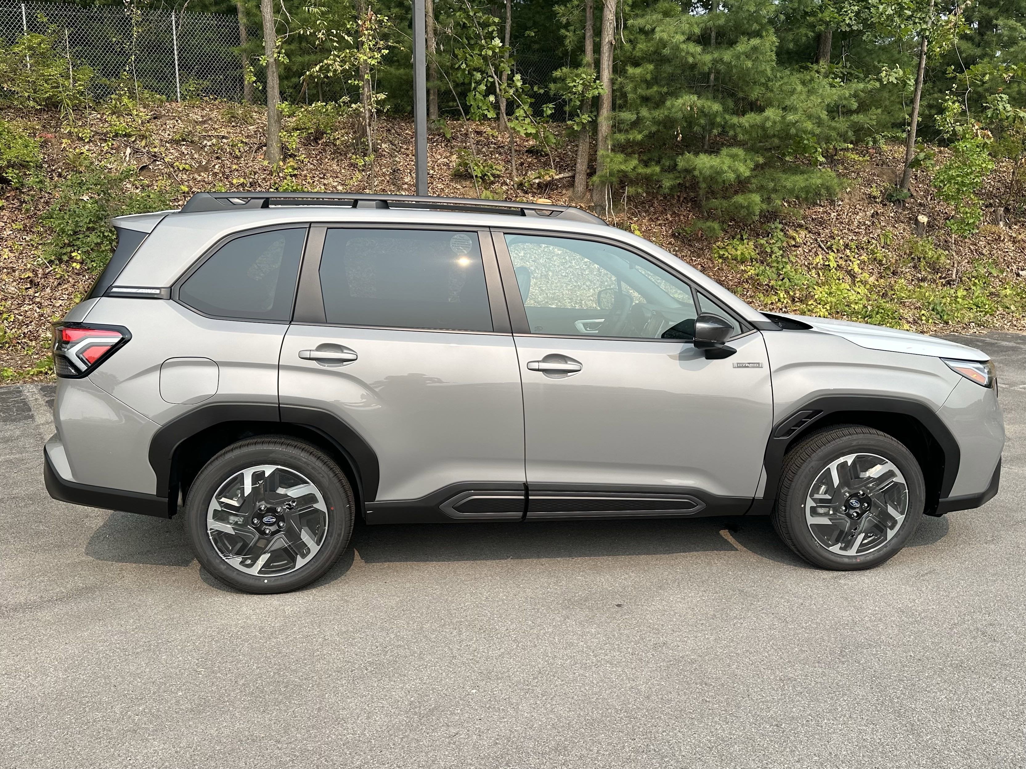 2025 Subaru FORESTER Limited Hybrid
