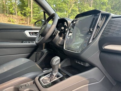 2025 Subaru FORESTER Limited Hybrid