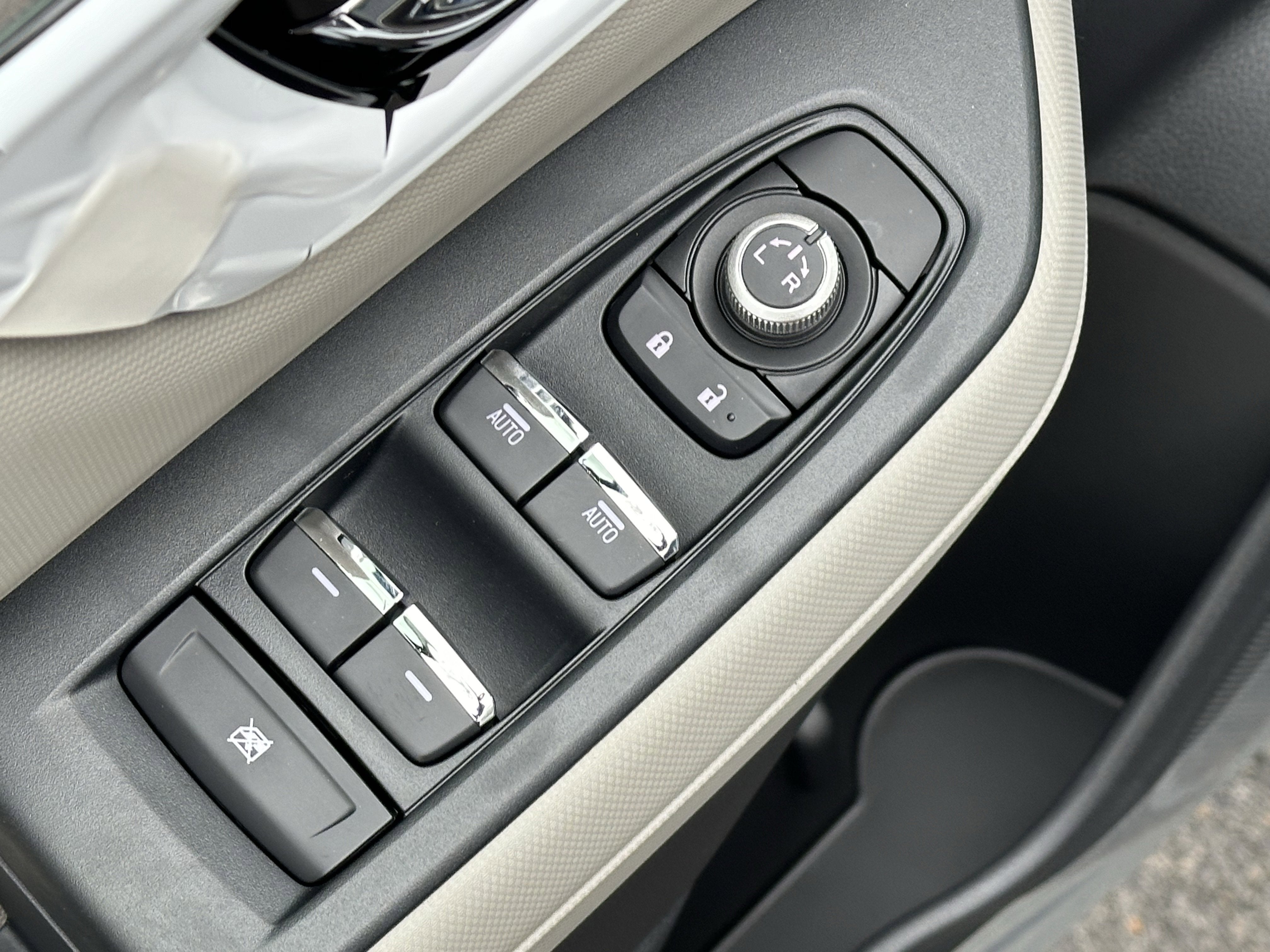 2025 Subaru FORESTER Limited Hybrid