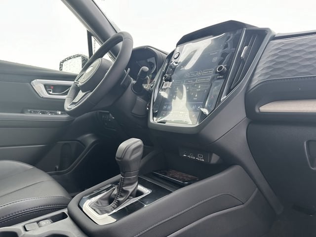 2025 Subaru FORESTER Limited Hybrid