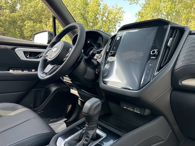 2025 Subaru FORESTER Limited Hybrid