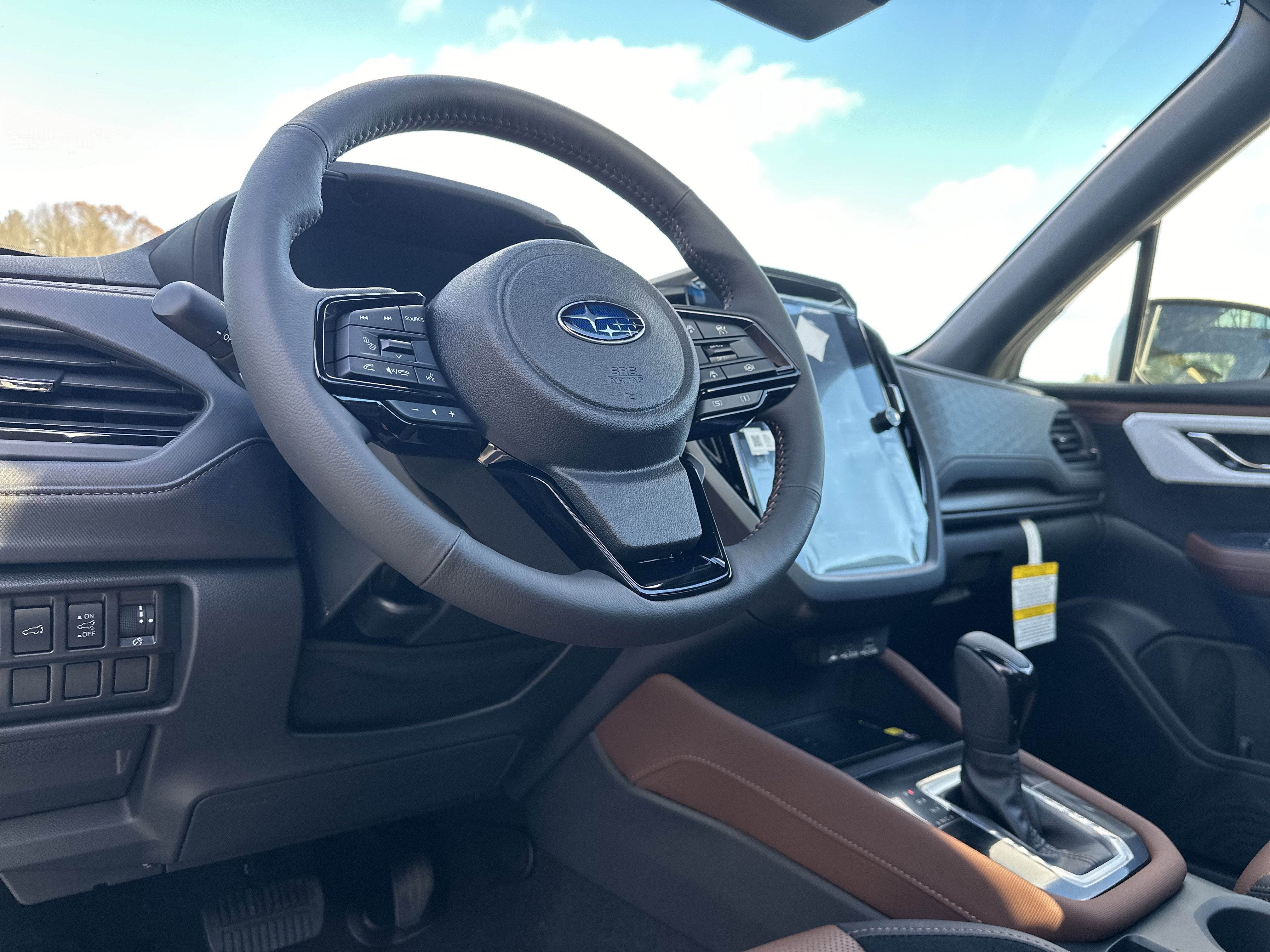 2025 Subaru FORESTER Touring Hybrid