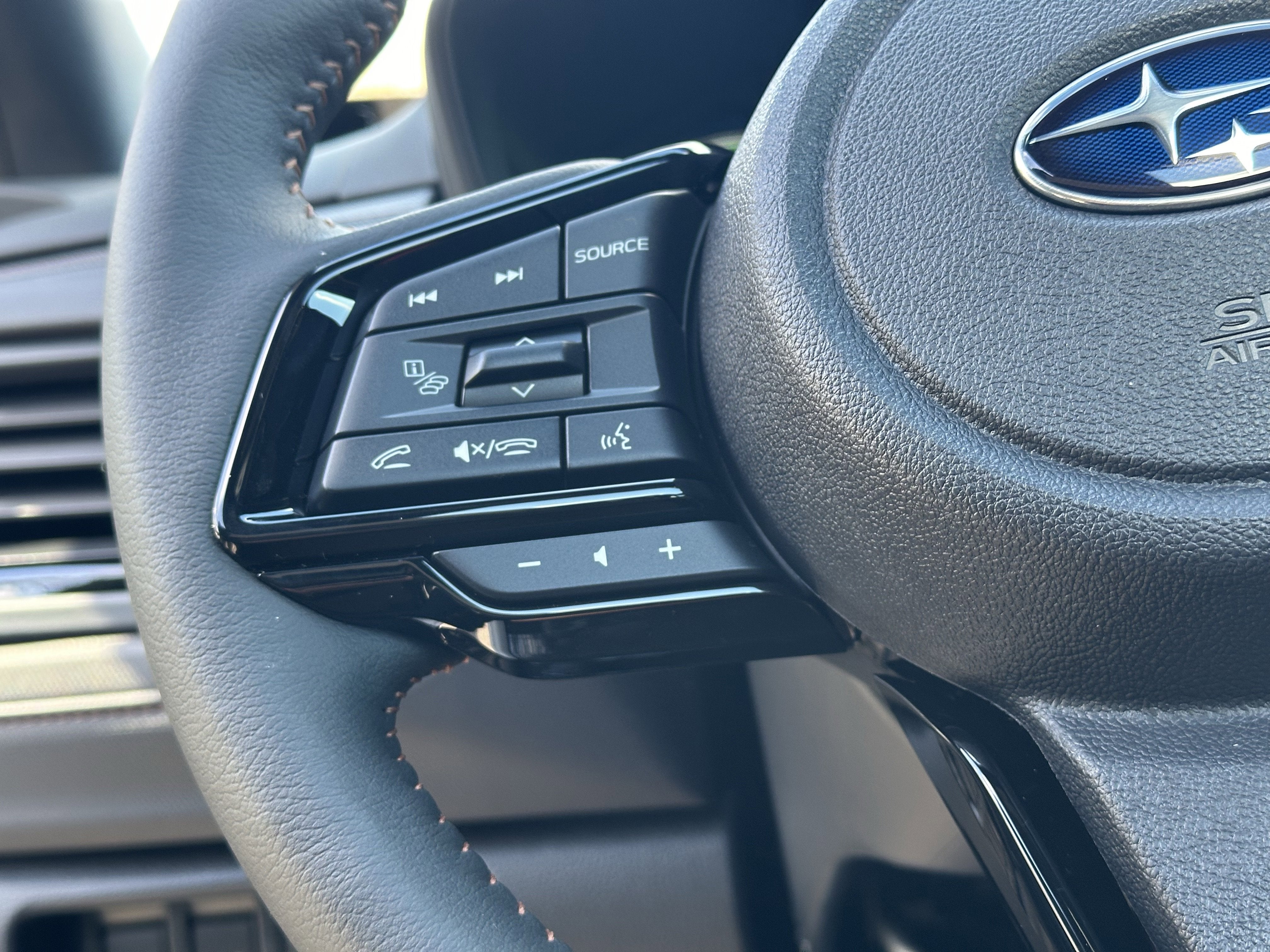 2025 Subaru FORESTER Touring Hybrid