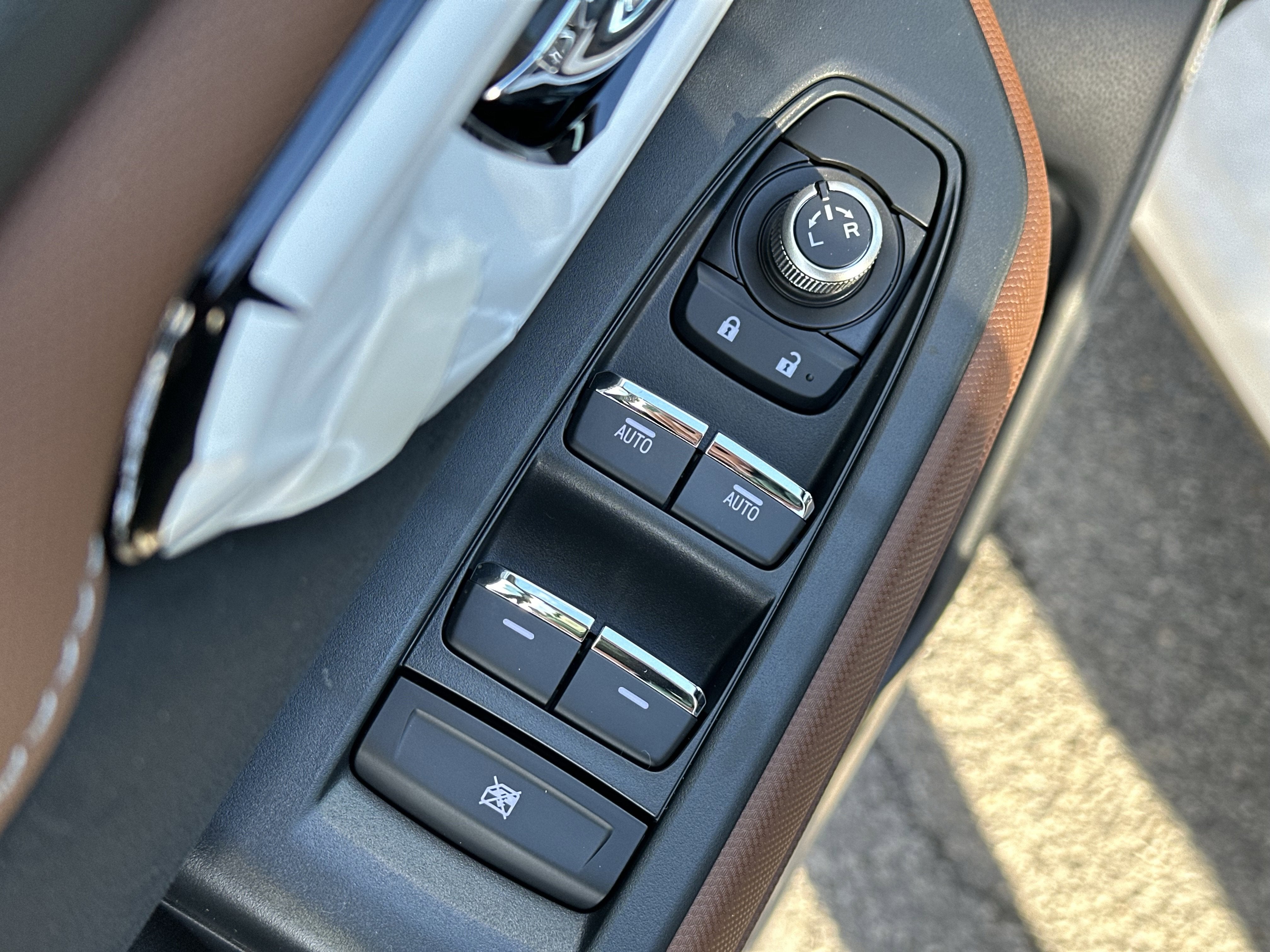 2025 Subaru FORESTER Touring Hybrid