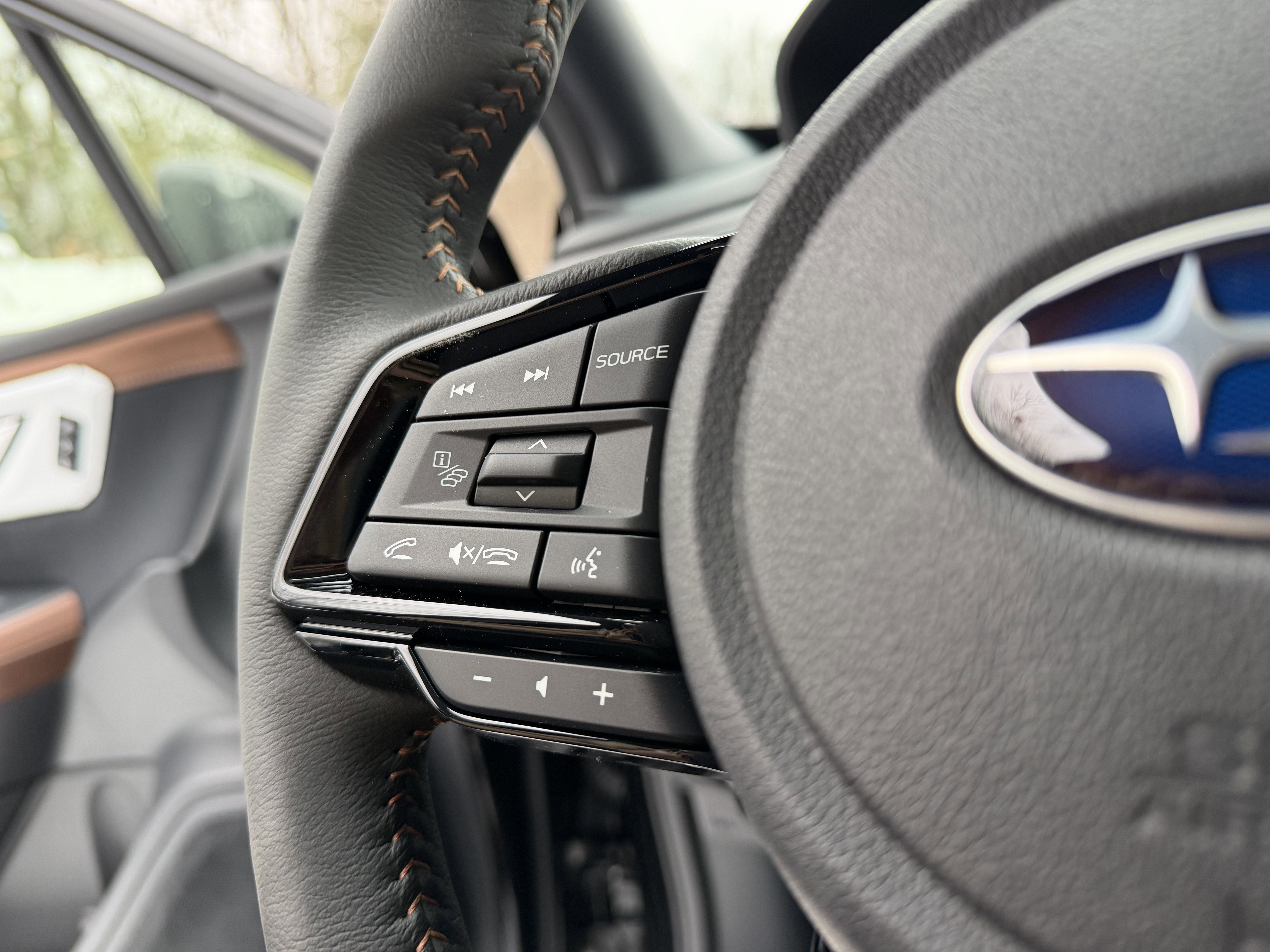 2025 Subaru FORESTER Touring Hybrid