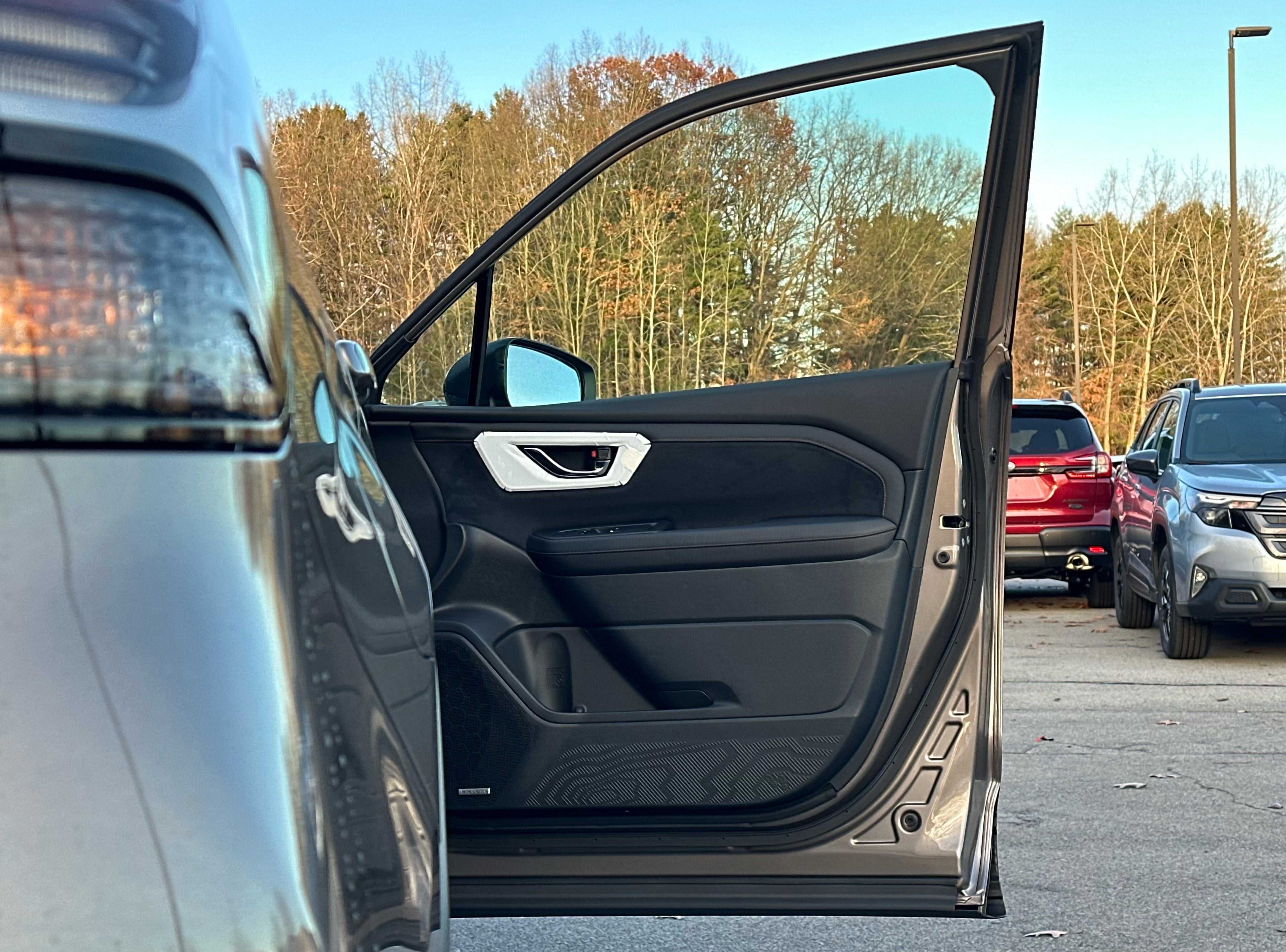 2025 Subaru FORESTER Touring Hybrid