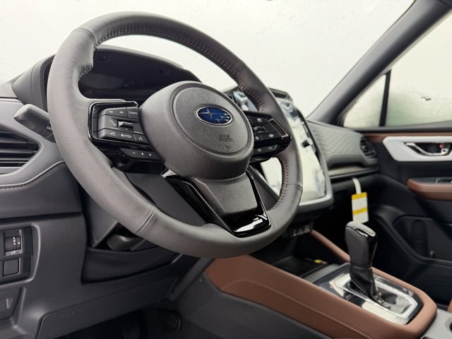 2025 Subaru FORESTER Touring Hybrid