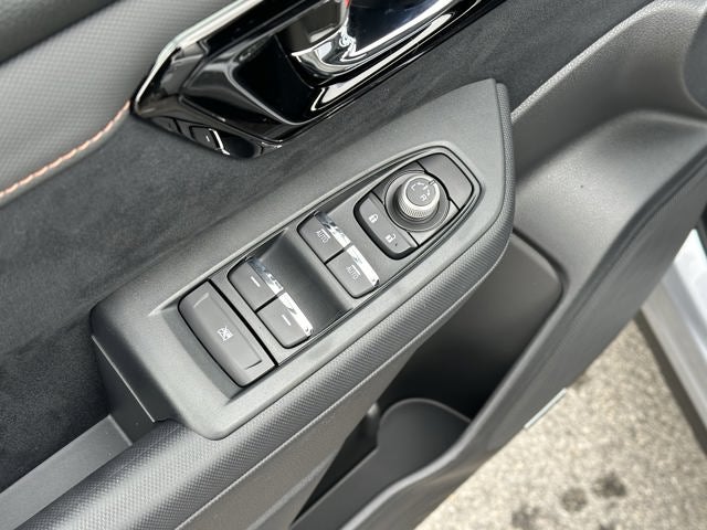 2025 Subaru FORESTER Touring Hybrid