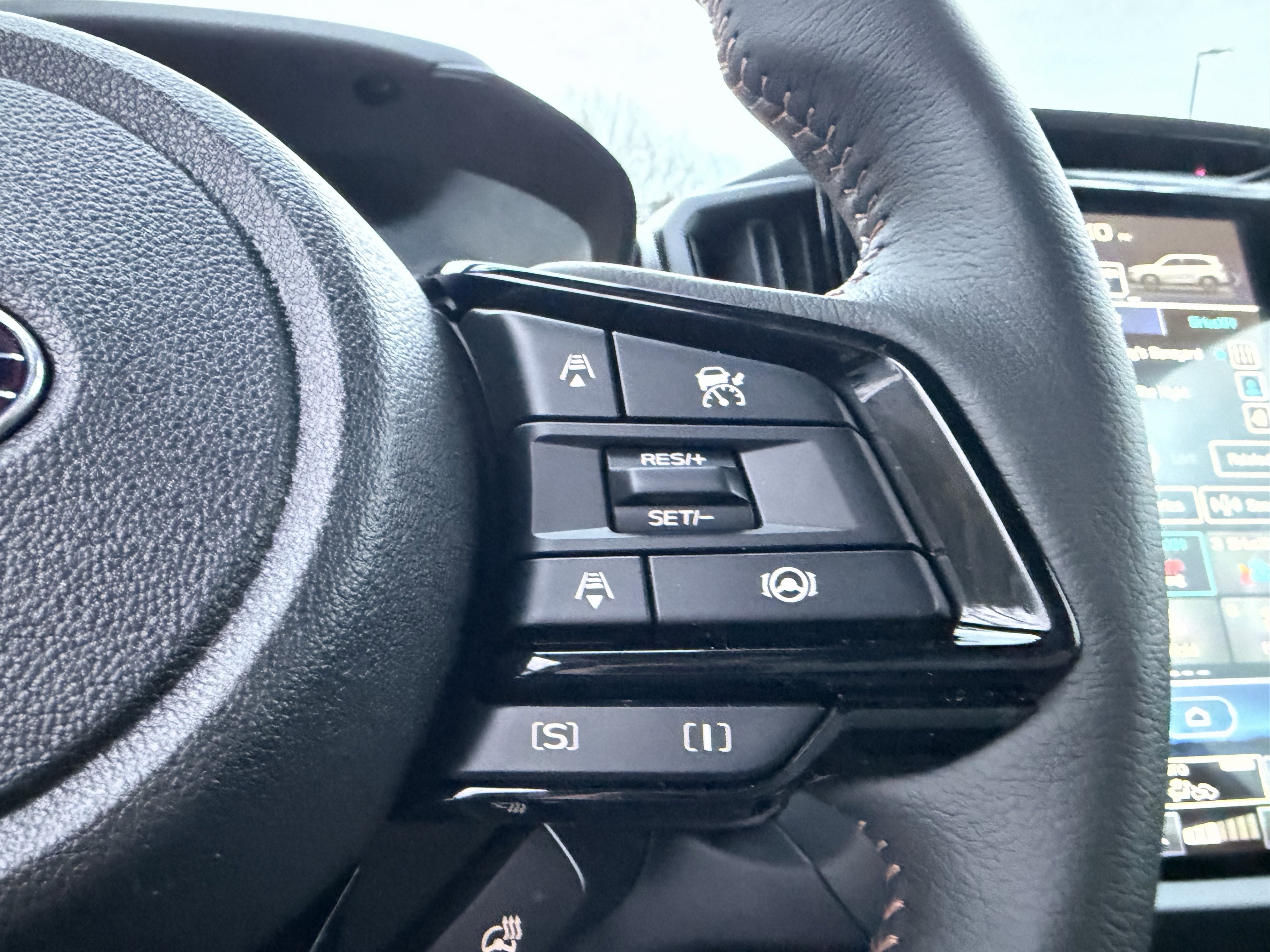 2025 Subaru FORESTER Touring Hybrid