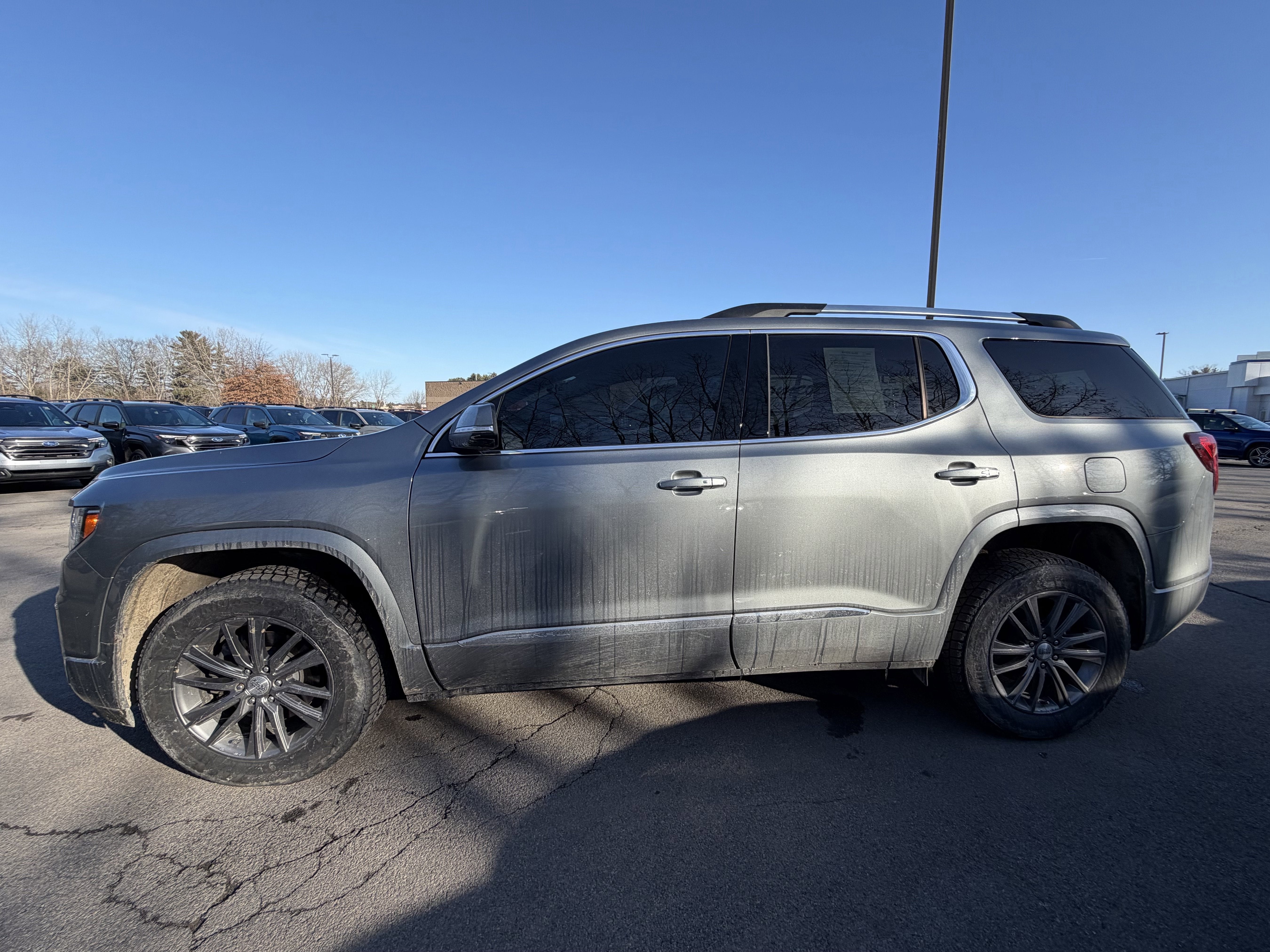 2023 GMC Acadia Denali
