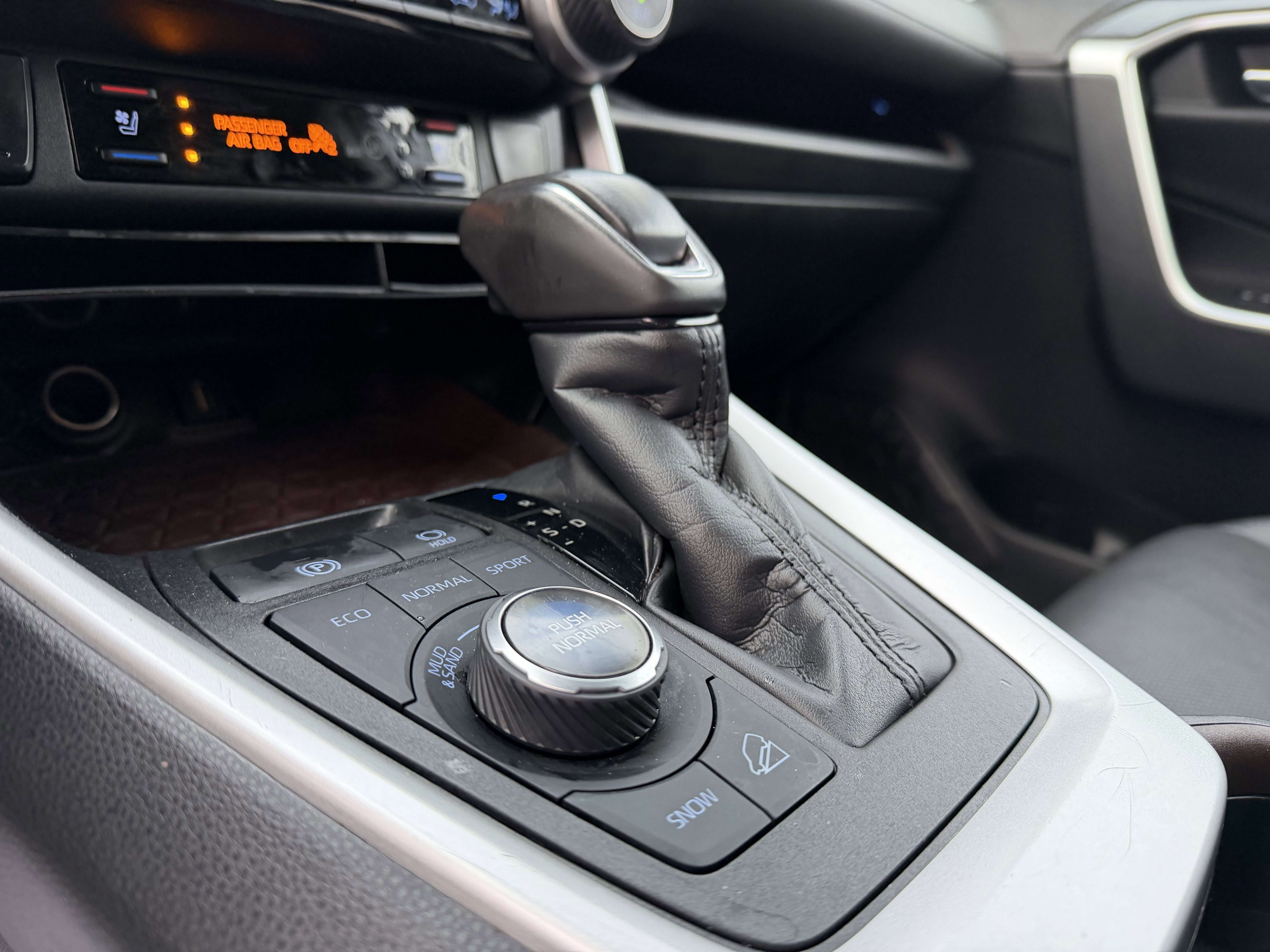 2020 Toyota RAV4 Limited