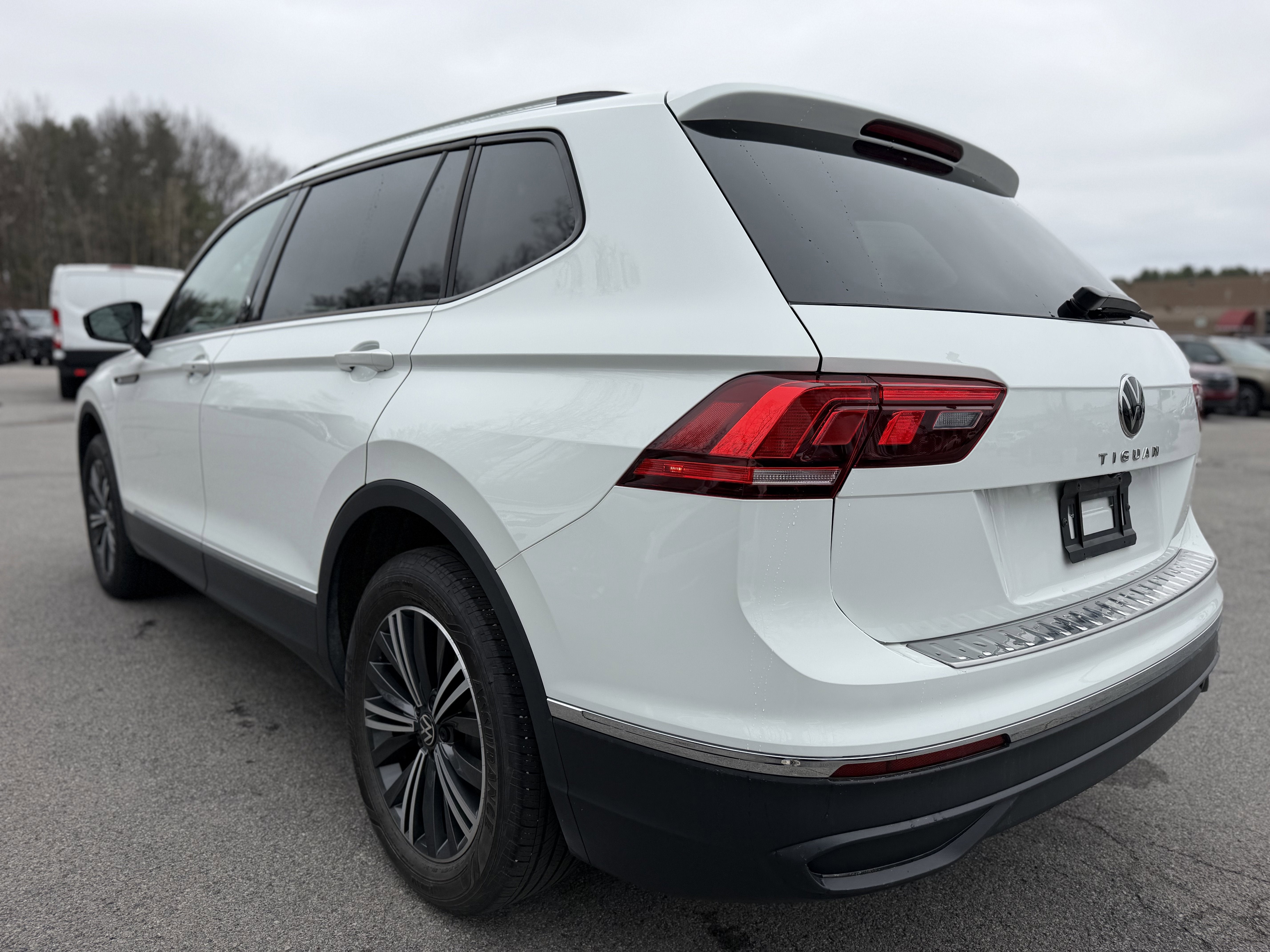 2024 Volkswagen Tiguan 2.0T Wolfsburg Edition
