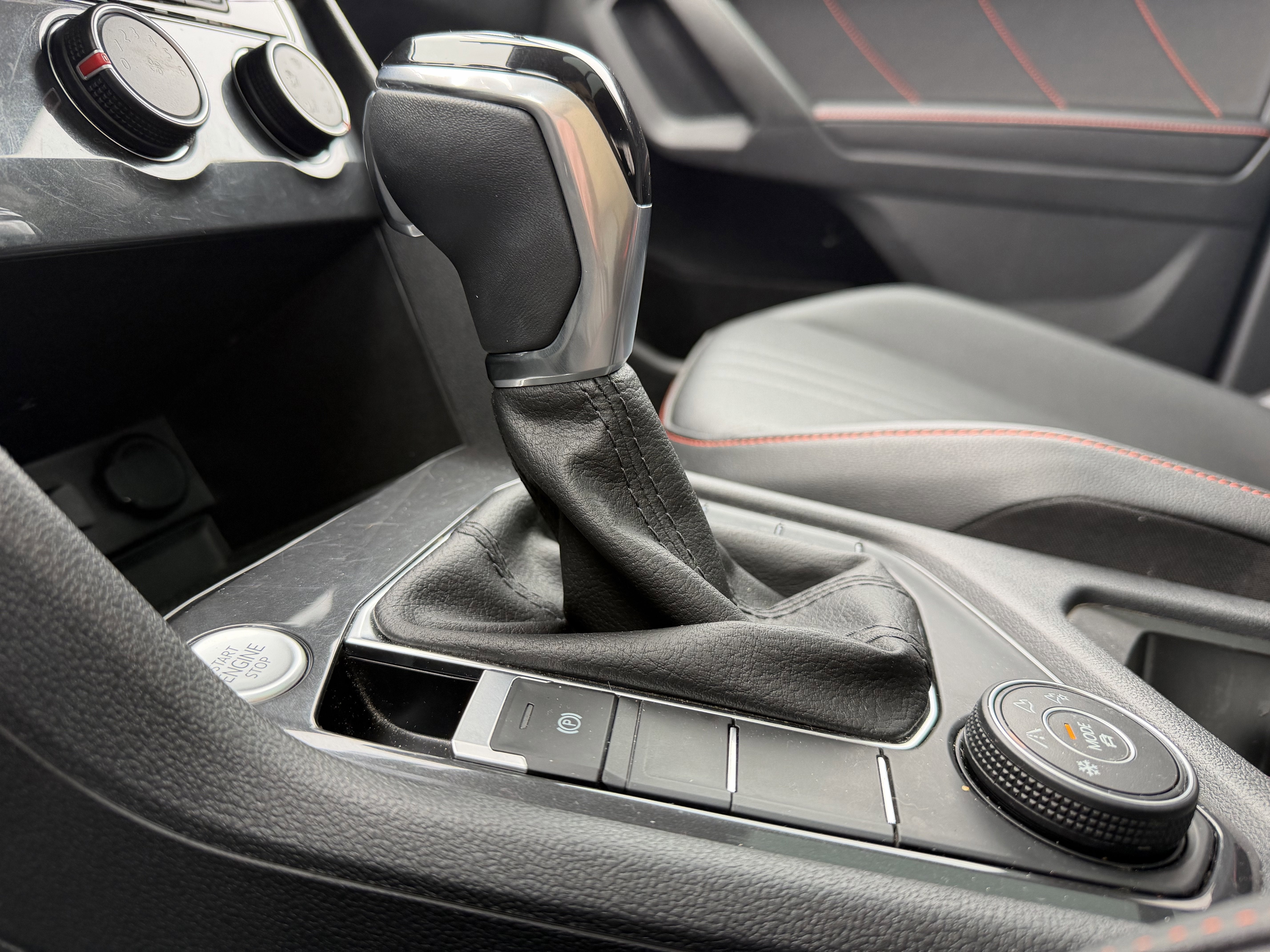 2024 Volkswagen Tiguan 2.0T Wolfsburg Edition