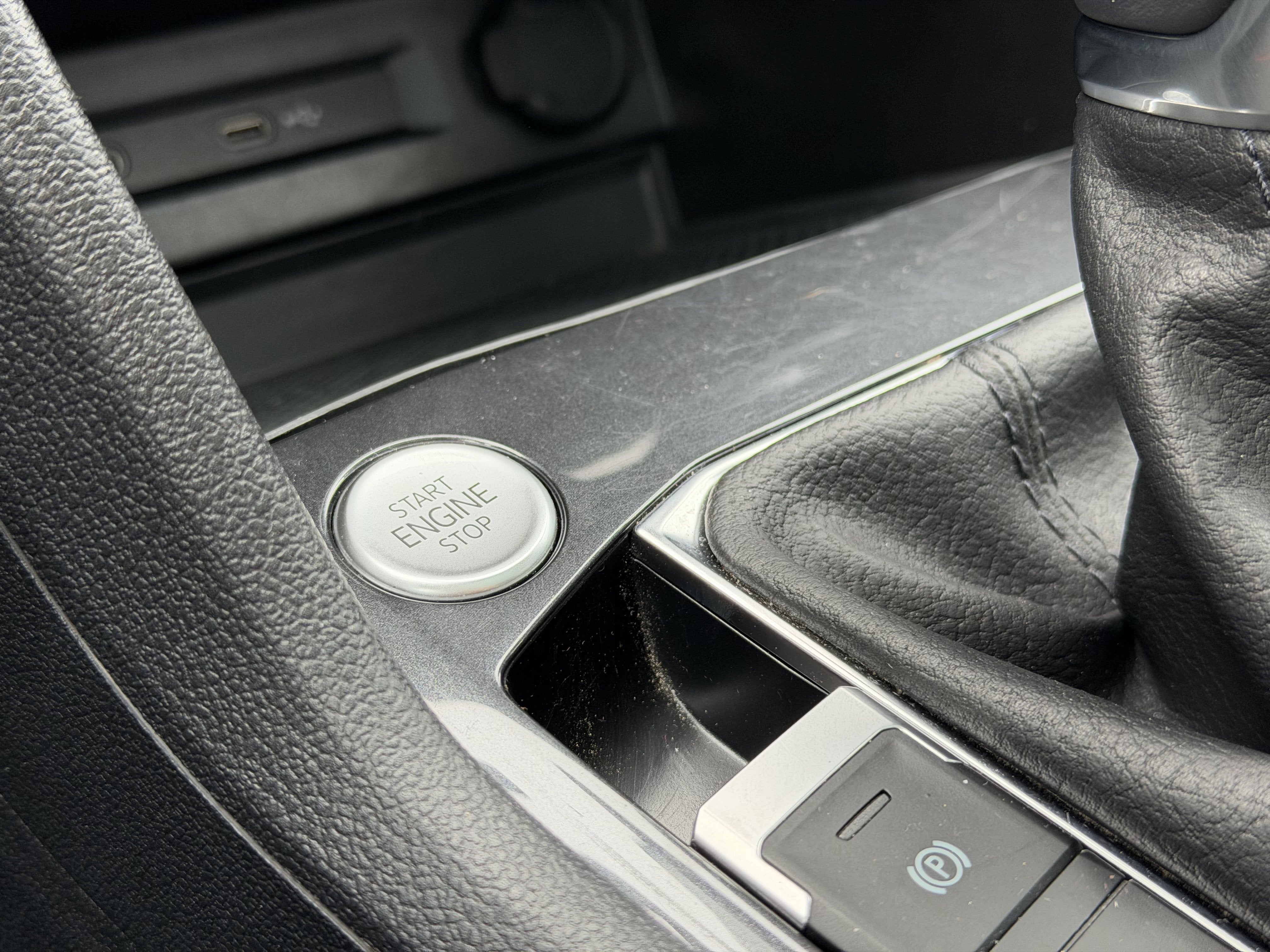 2024 Volkswagen Tiguan 2.0T Wolfsburg Edition