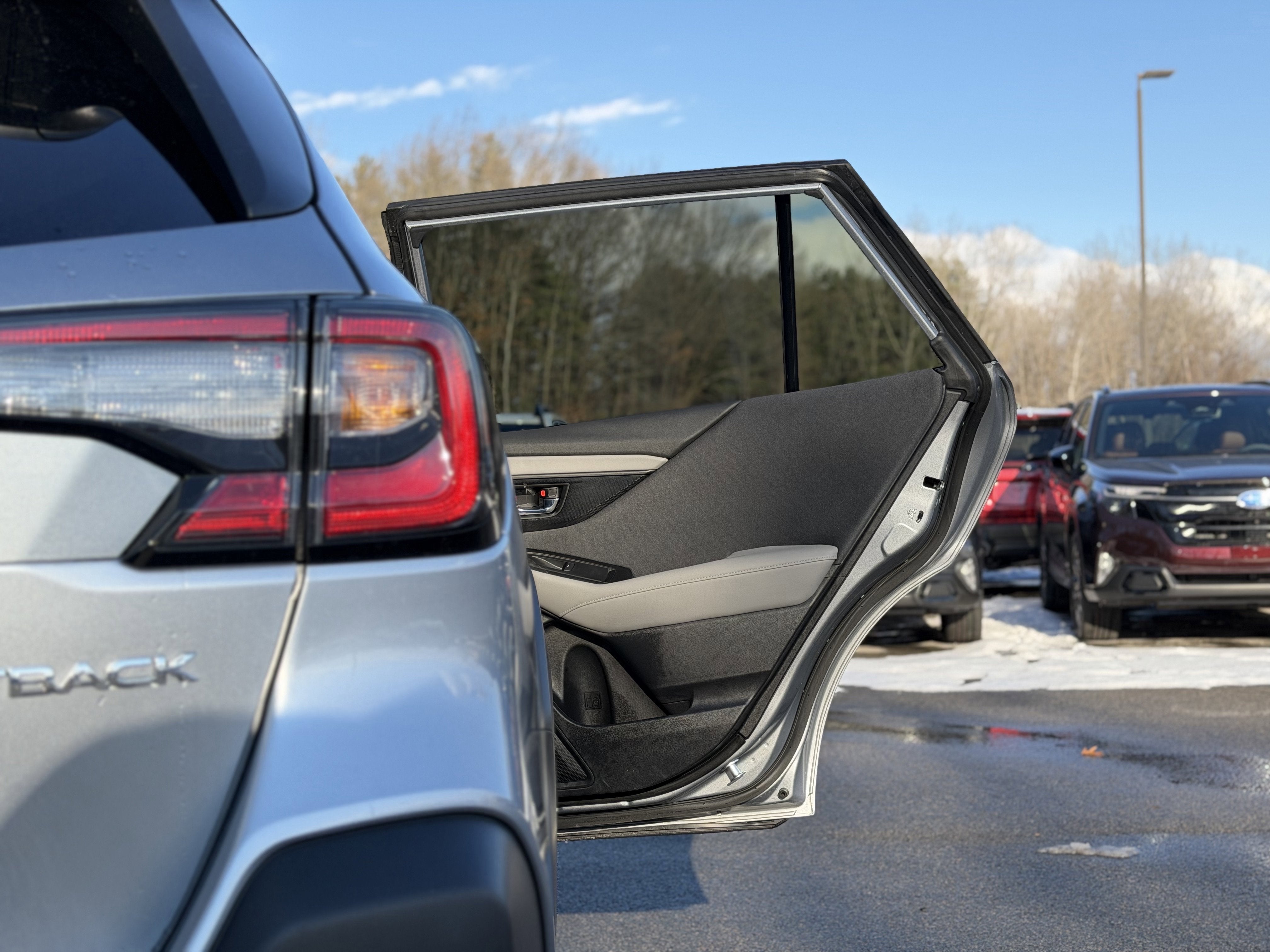 2025 Subaru Outback Premium