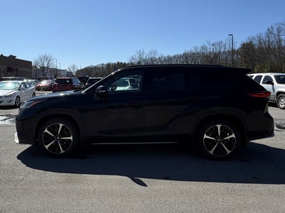 2022 Toyota Highlander XSE