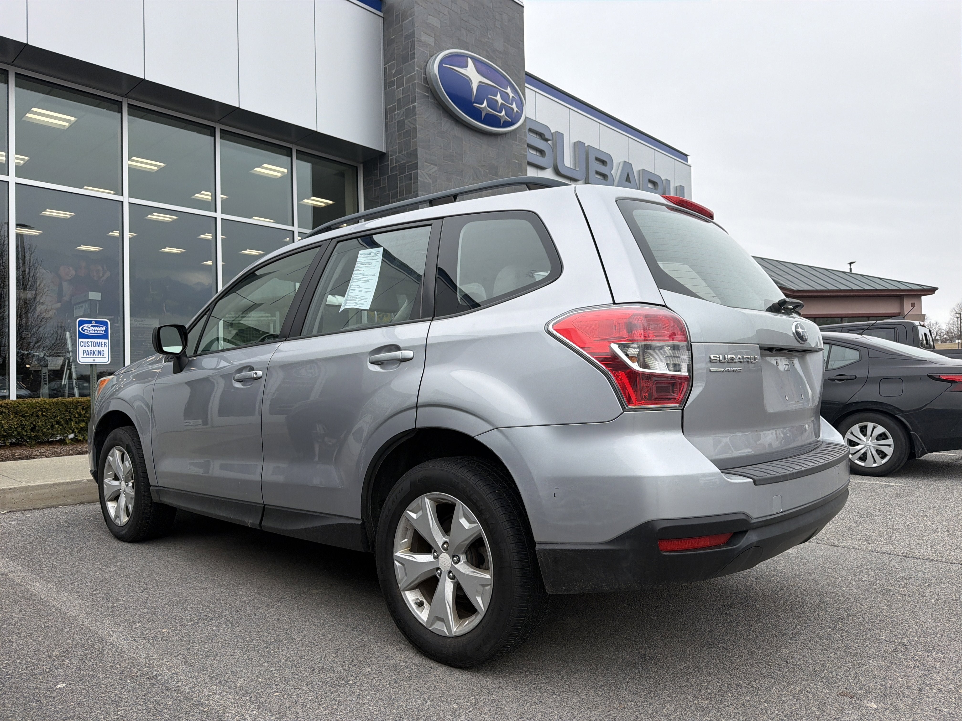 2016 Subaru Forester 2.5i