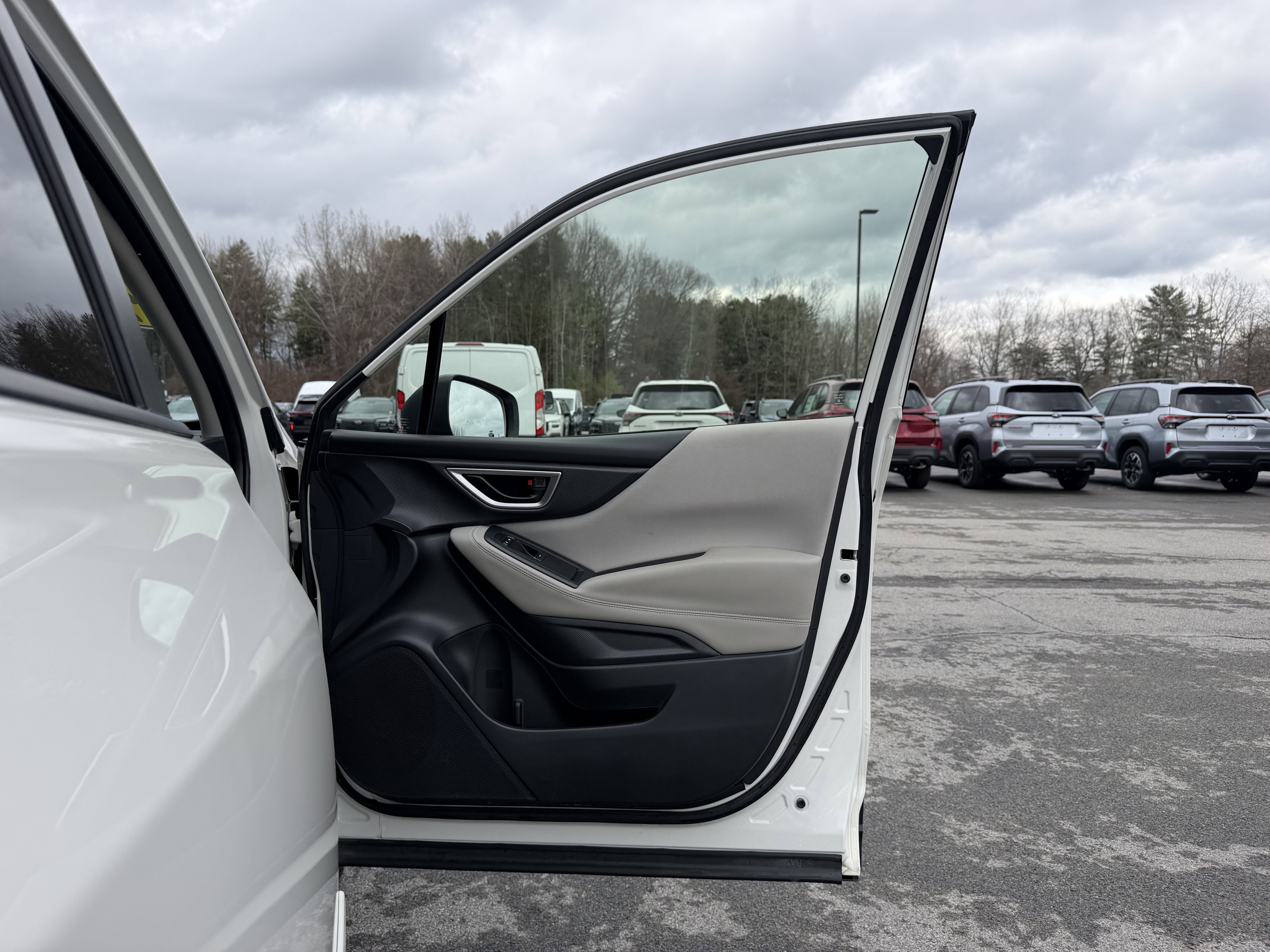 2023 Subaru Forester Base