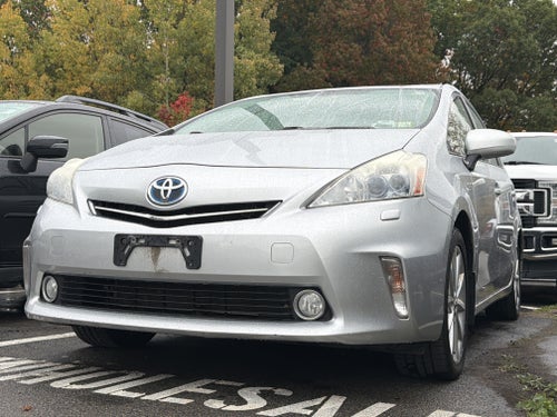 2013 Toyota Prius v Five